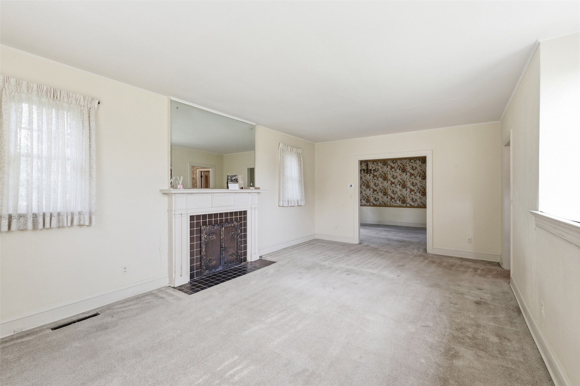 422 S Highland Property Photo 13