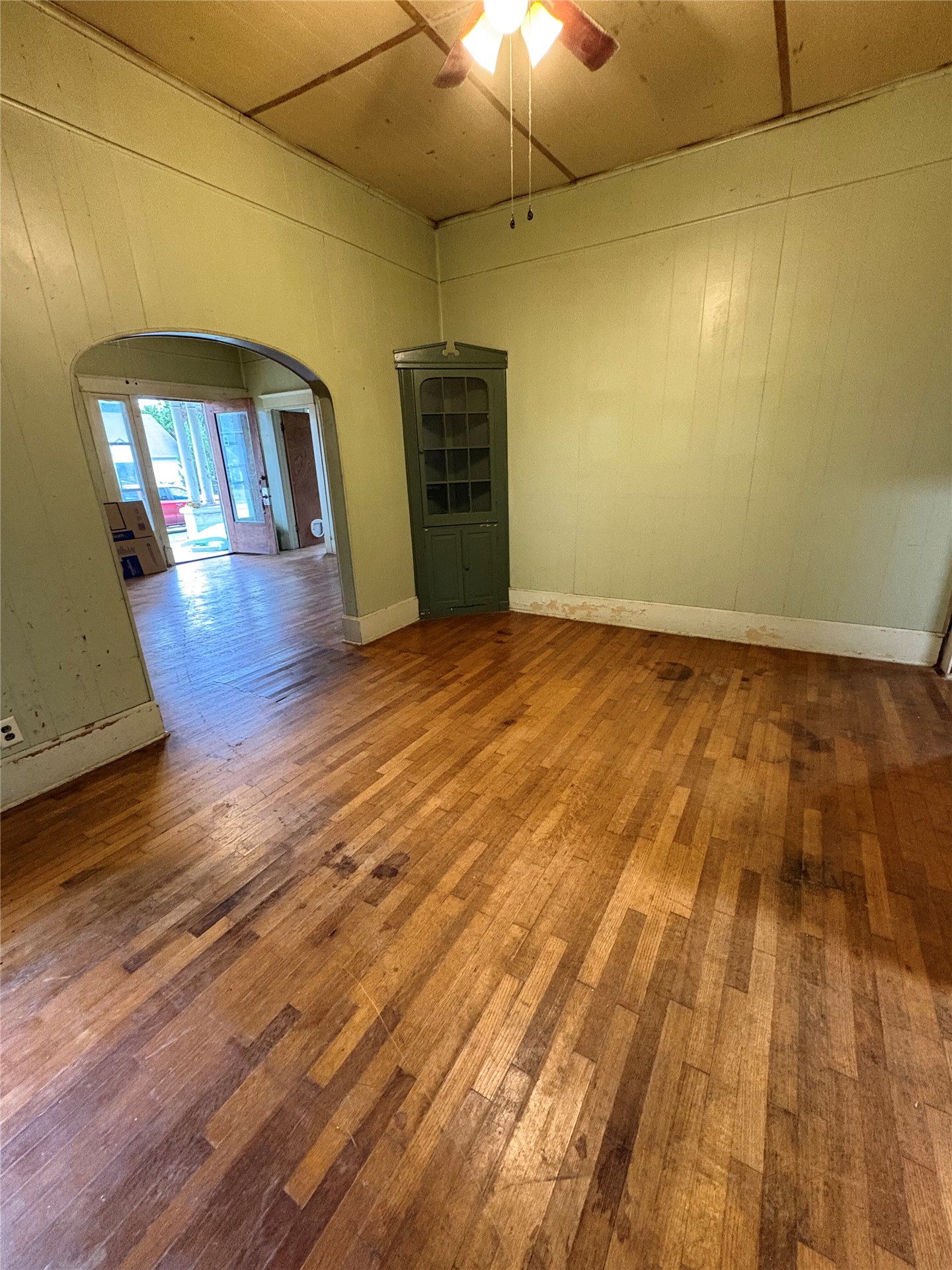 405 S Chickasaw Avenue Property Photo 3