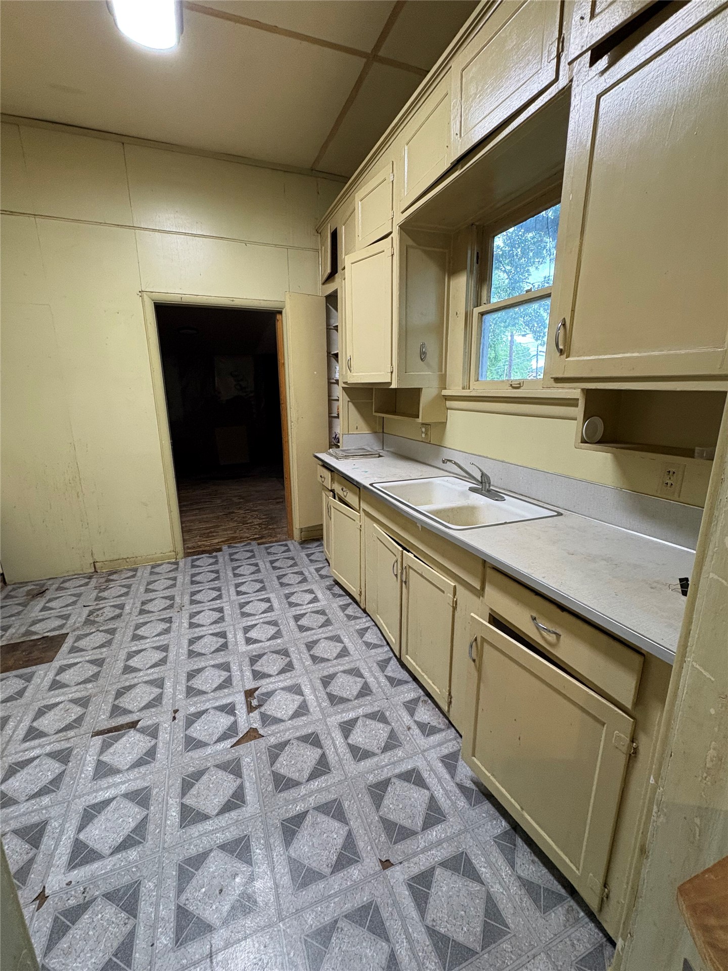 405 S Chickasaw Avenue Property Photo 10