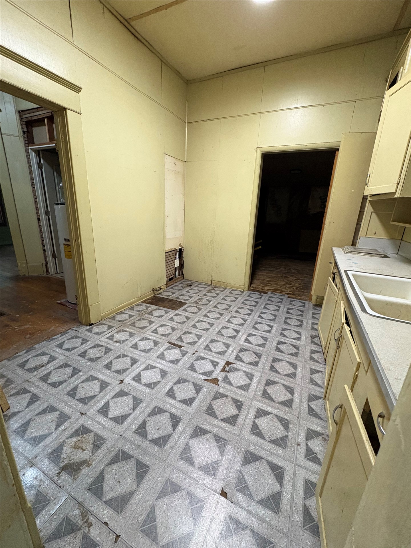 405 S Chickasaw Avenue Property Photo 11