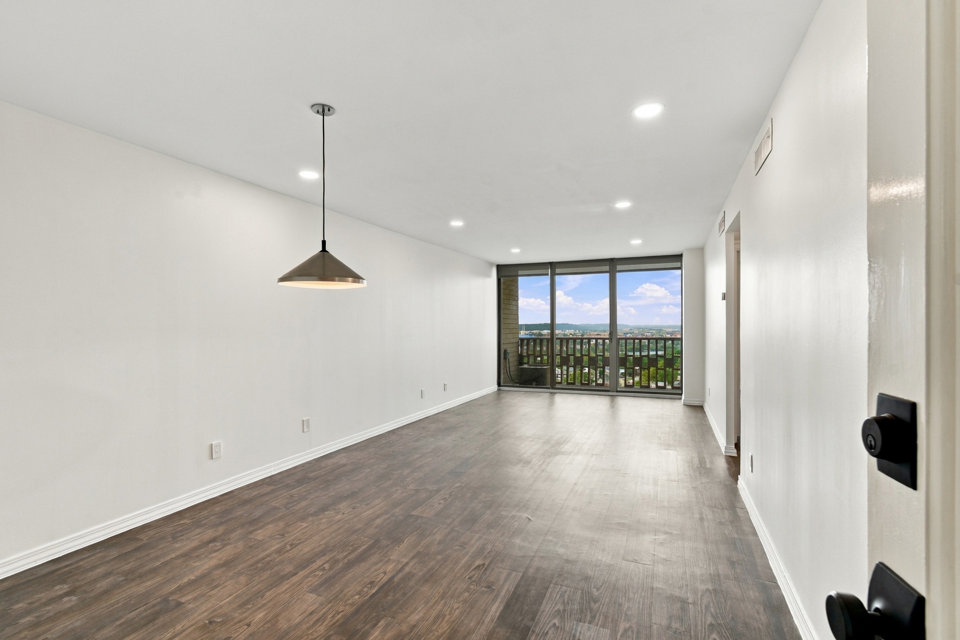 1502 Boulder Avenue 16e Property Photo 4