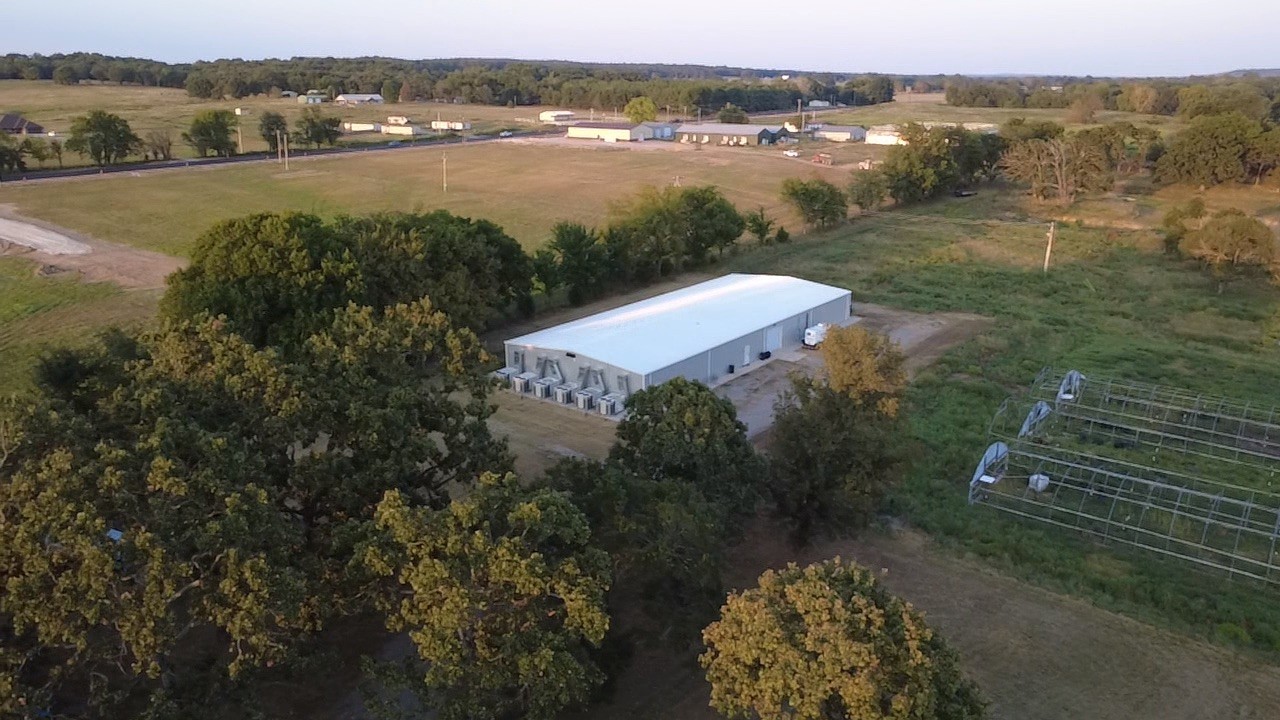18098 N Vaughn Road Property Photo 1