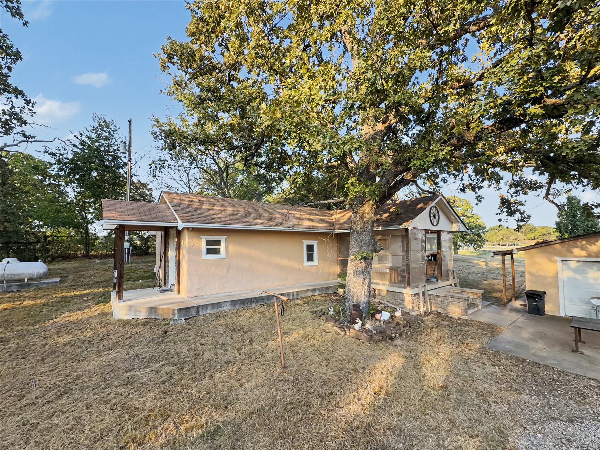 18098 N Vaughn Road Property Photo 7