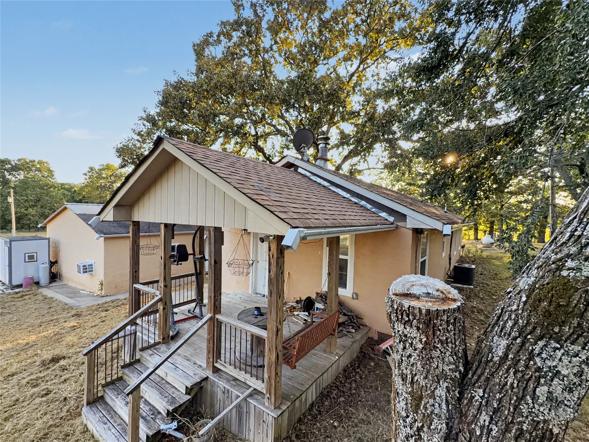 18098 N Vaughn Road Property Photo 10