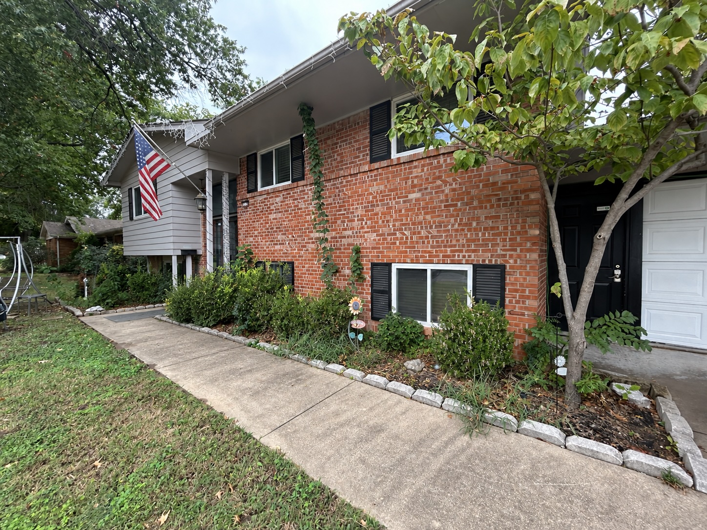5138 S Birmingham Place E Property Photo 3