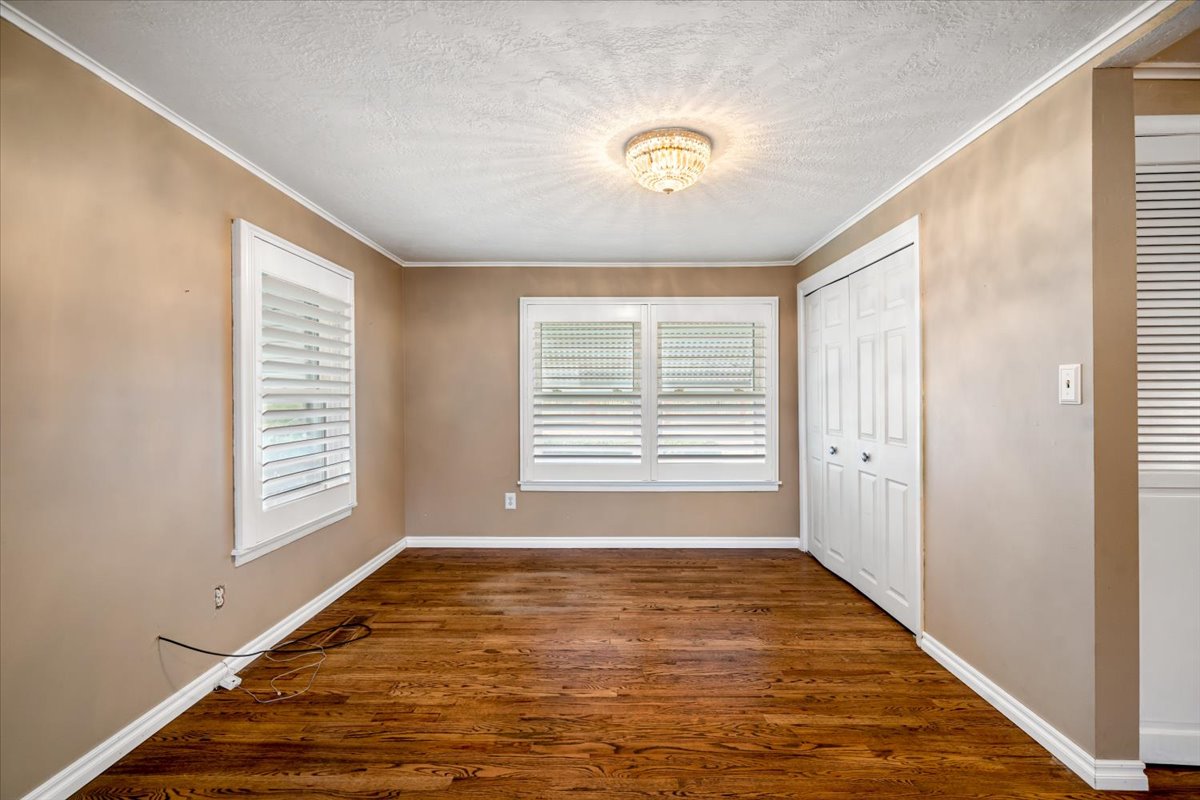 13723 E 56th Street N Property Photo 9