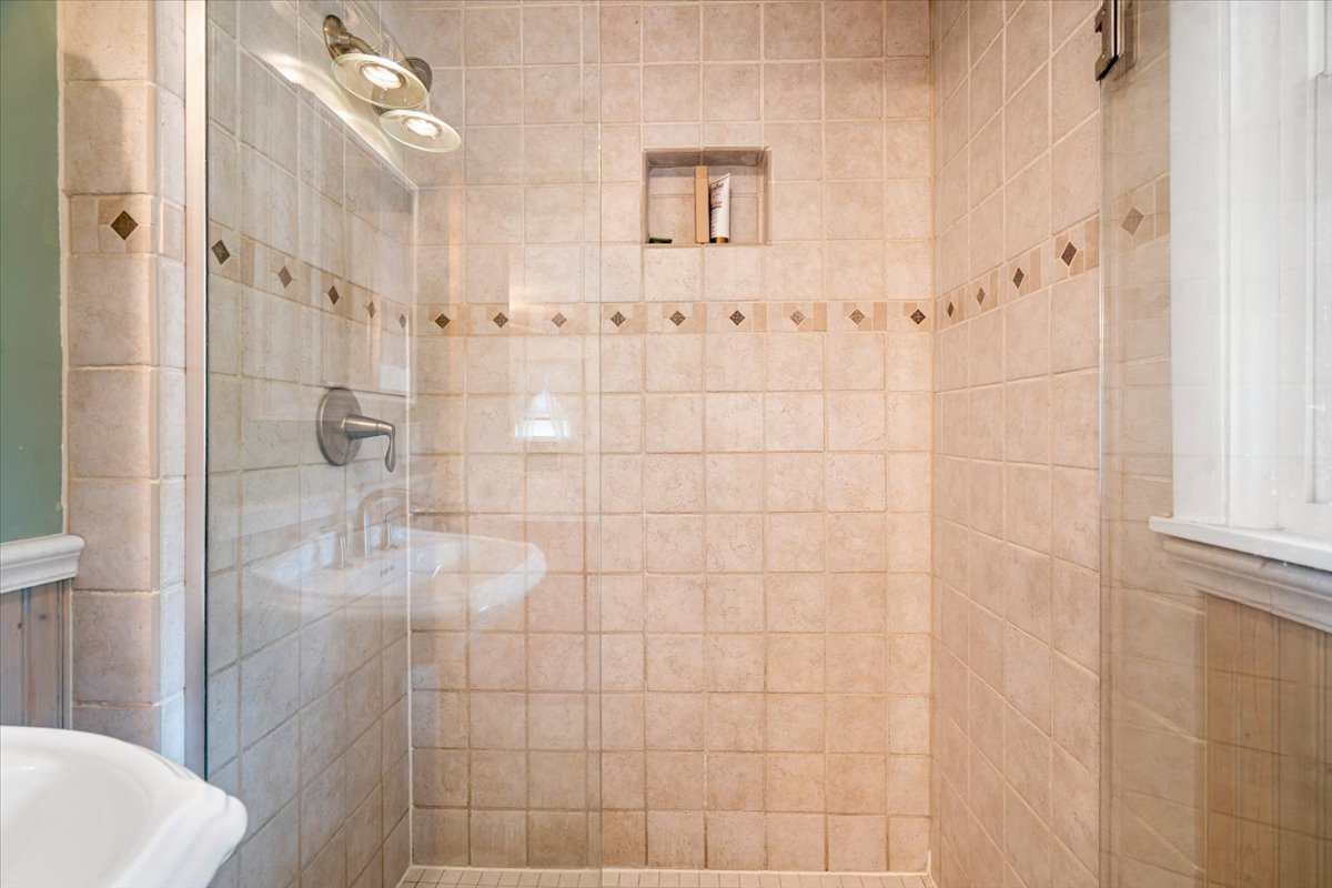 13723 E 56th Street N Property Photo 25