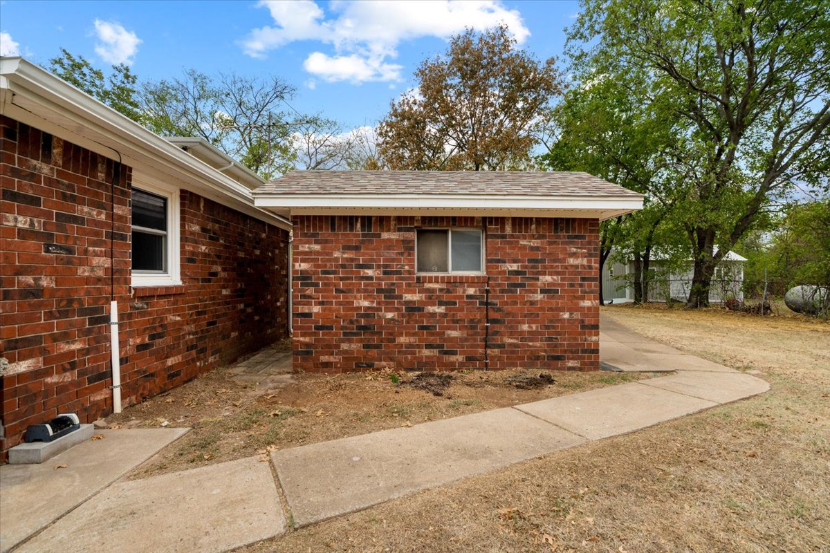 13723 E 56th Street N Property Photo 35