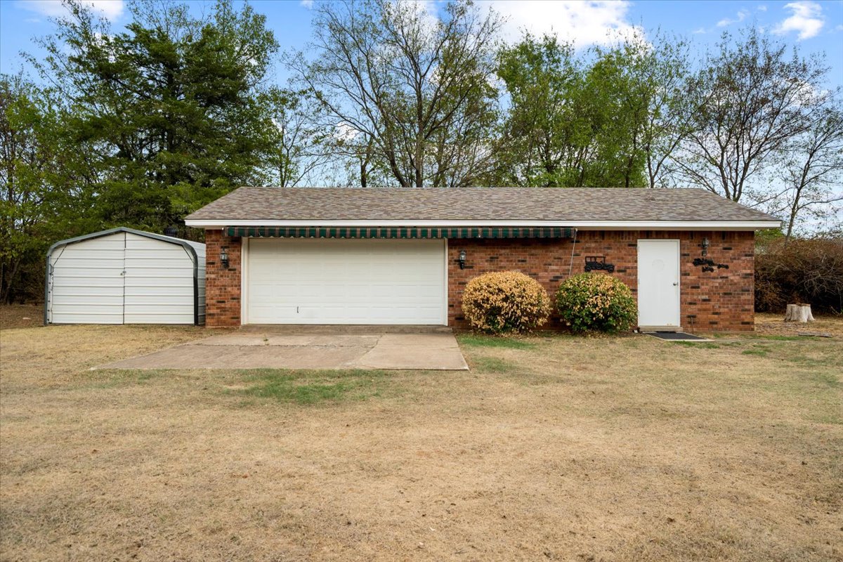 13723 E 56th Street N Property Photo 37