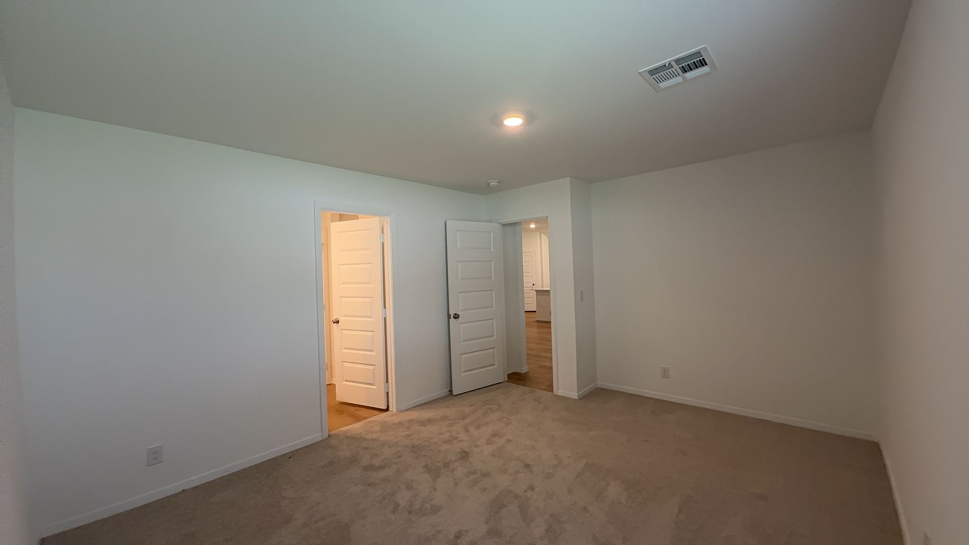 7304 S Maple Avenue Property Photo 9