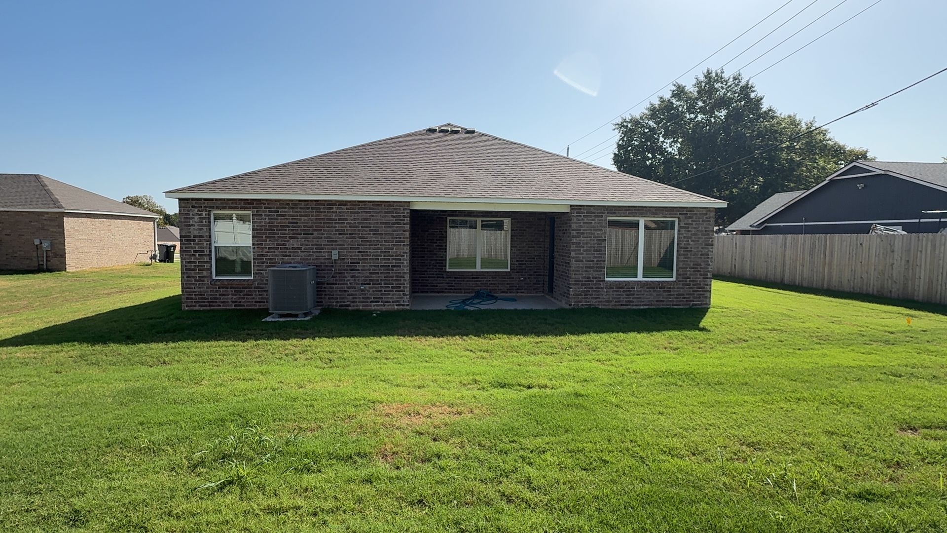 7304 S Maple Avenue Property Photo 20
