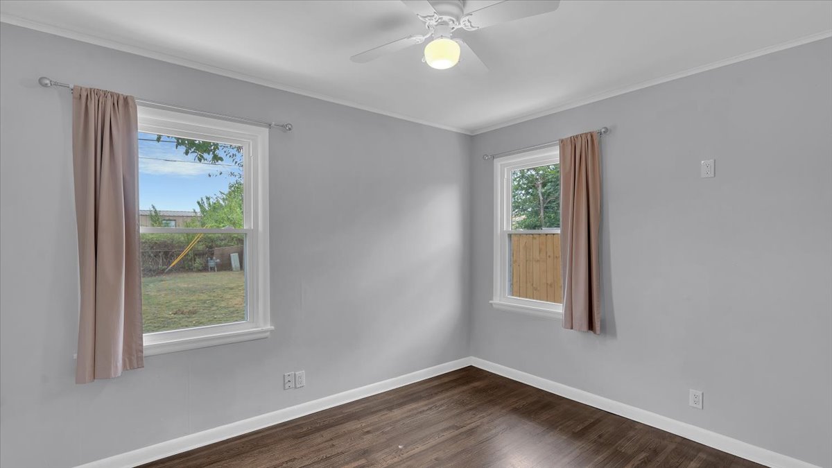 33 S 108th East Avenue Property Photo 10