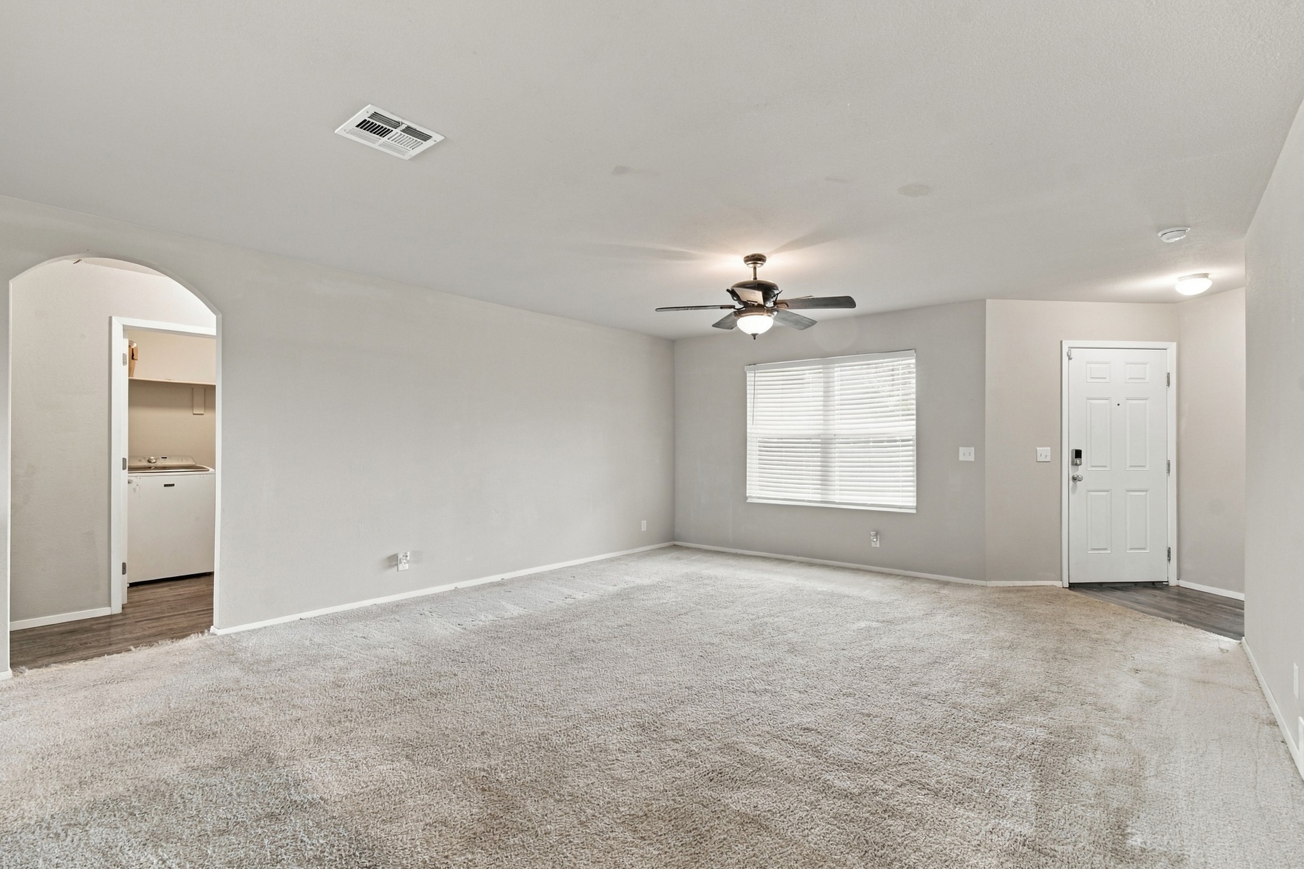 11380 S 240th East Avenue Property Photo 7
