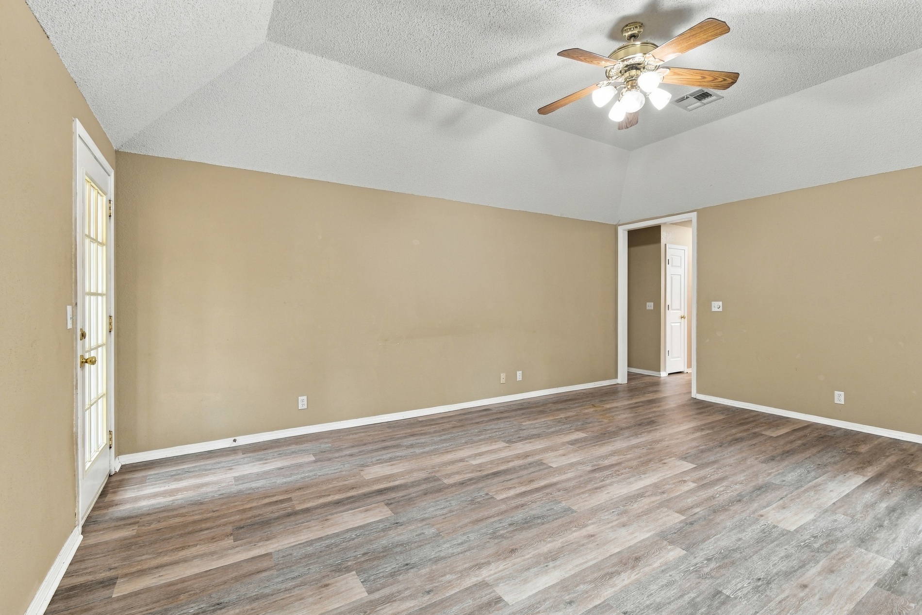 12504 E 82nd Place North Property Photo 17
