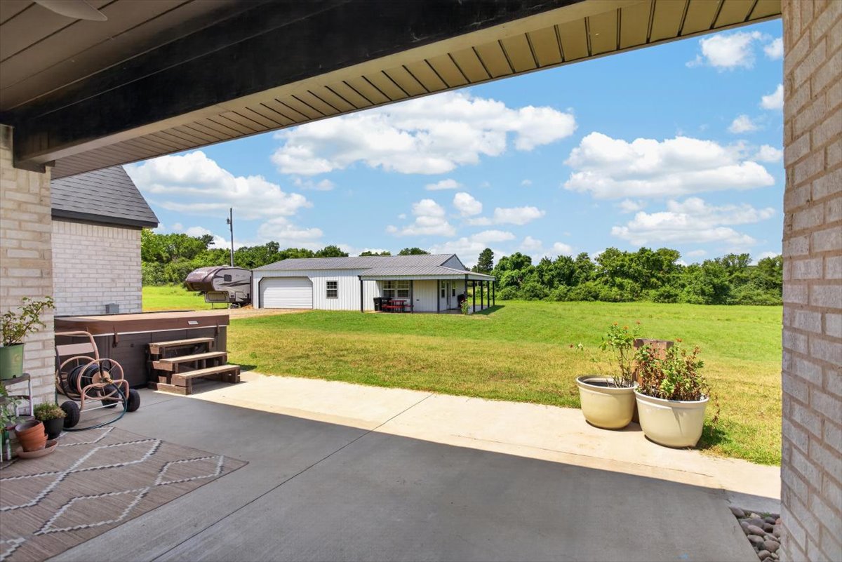 18695 Sand Plant Road Property Photo 9