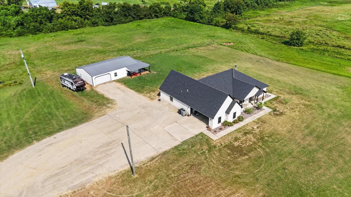 18695 Sand Plant Road Property Photo 54