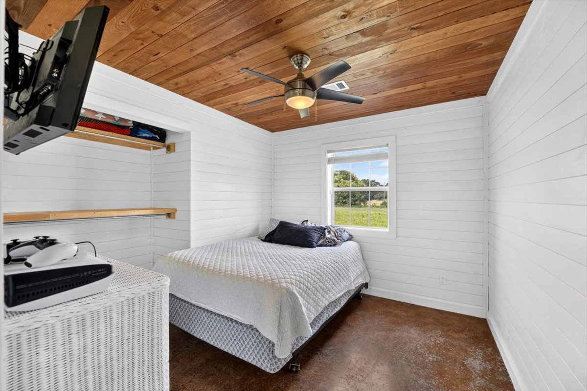 18695 Sand Plant Road Property Photo 63