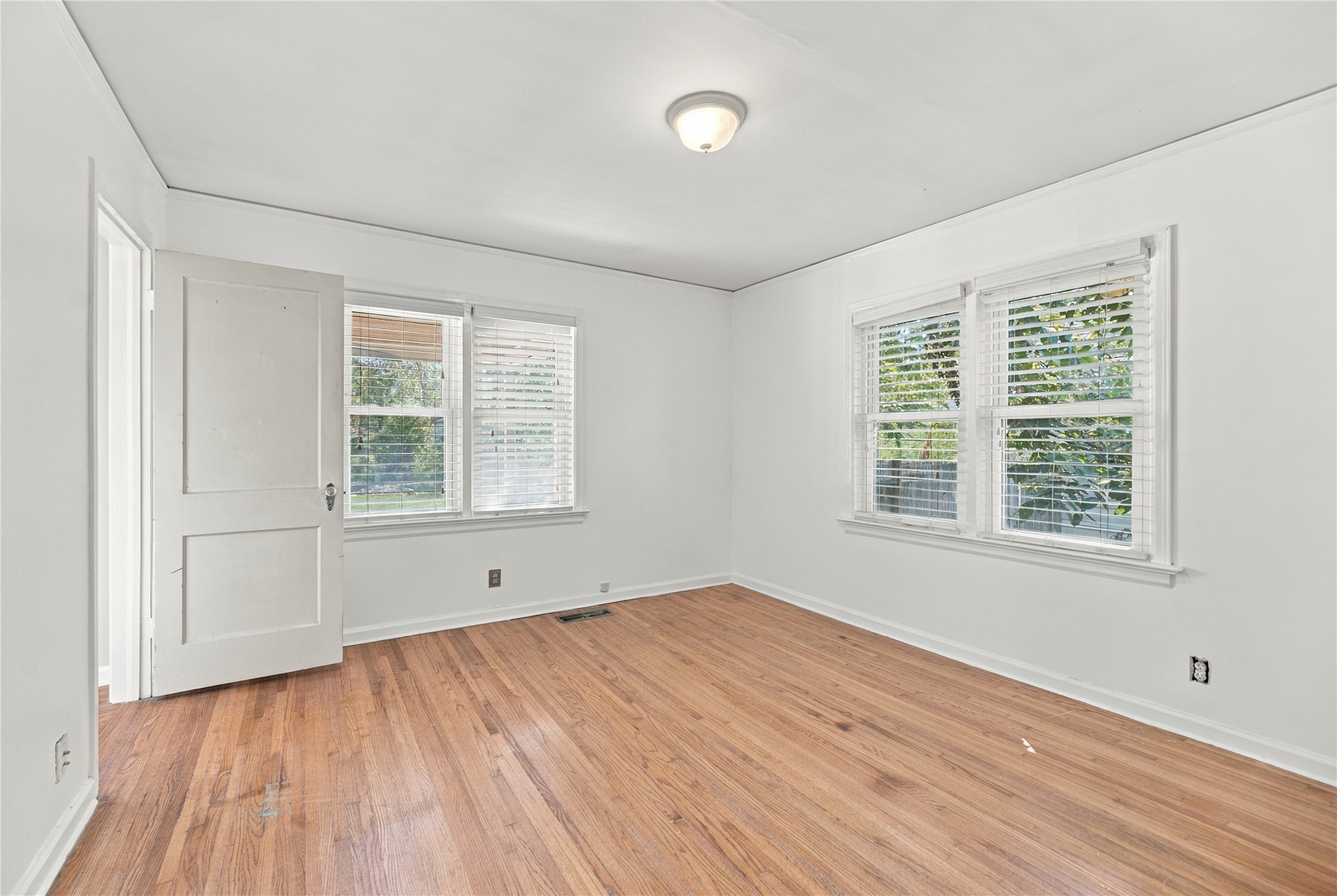 737 S Pittsburg Avenue Property Photo 12
