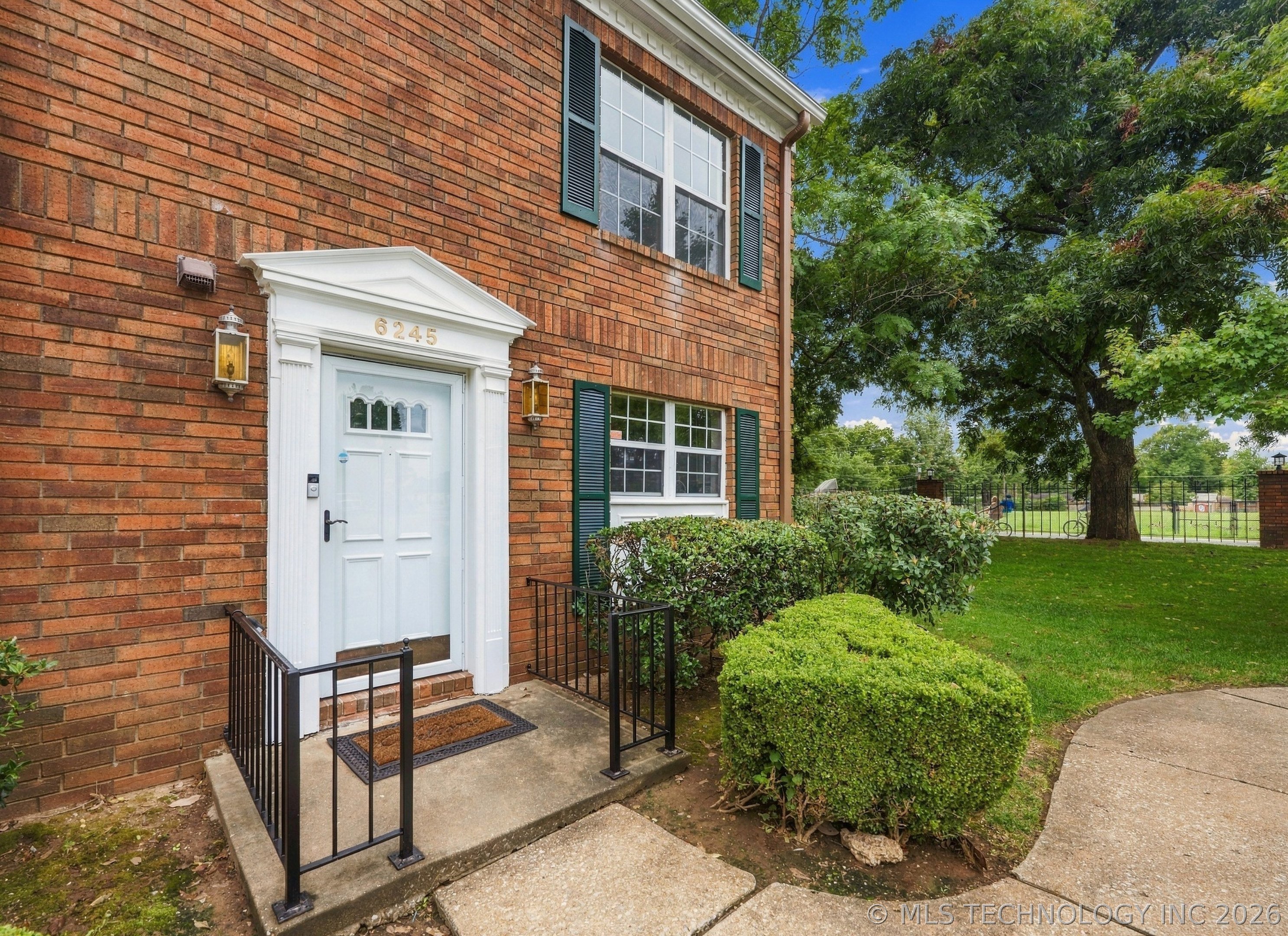 6245 S Yorktown Avenue 1 Property Photo 1