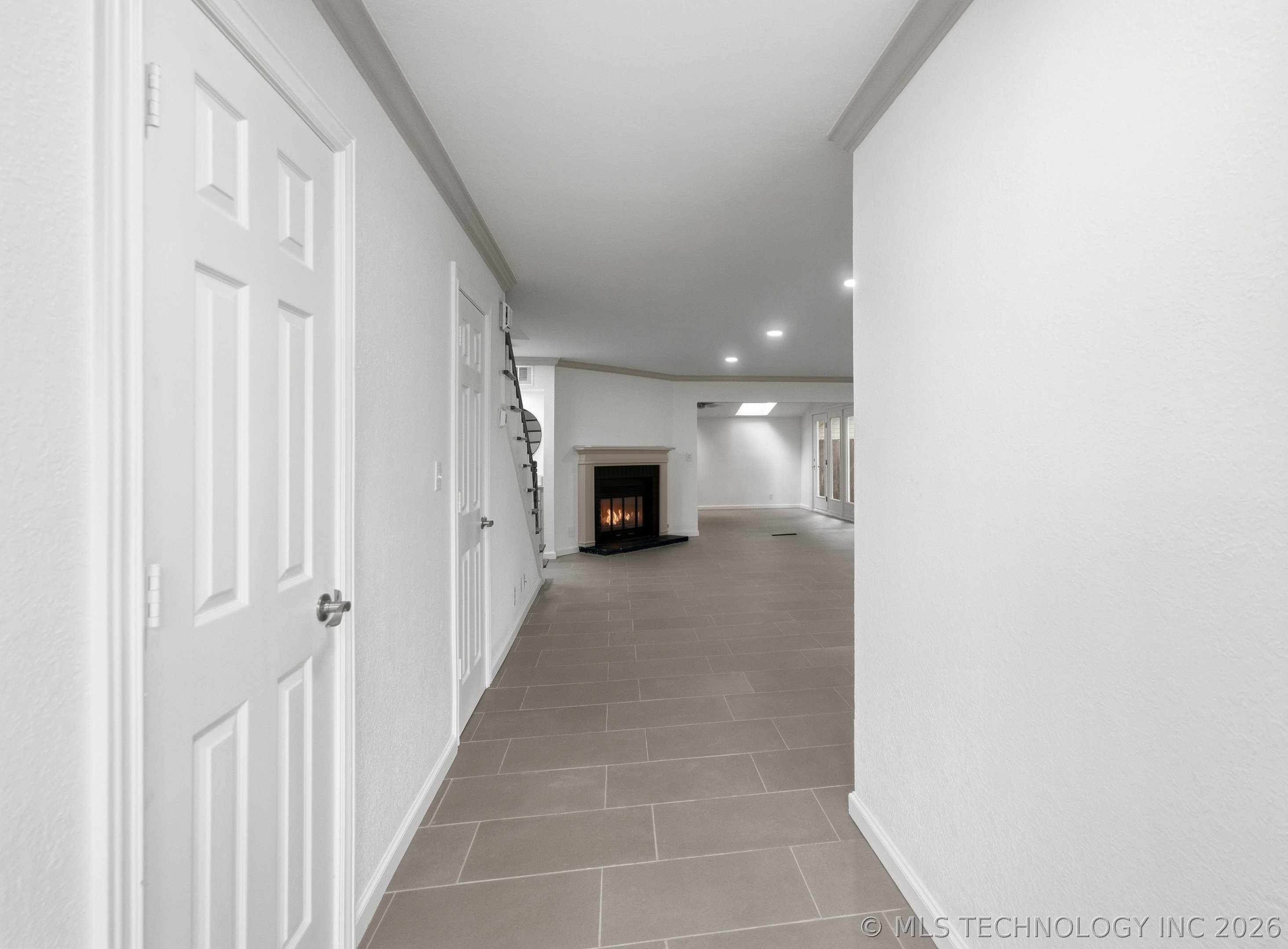6245 S Yorktown Avenue 1 Property Photo 5