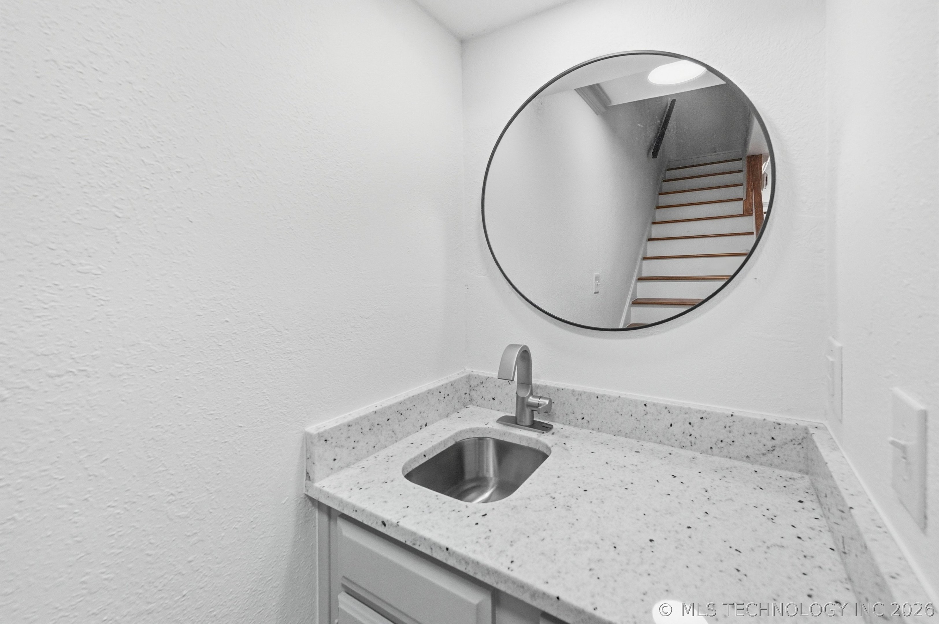 6245 S Yorktown Avenue 1 Property Photo 10