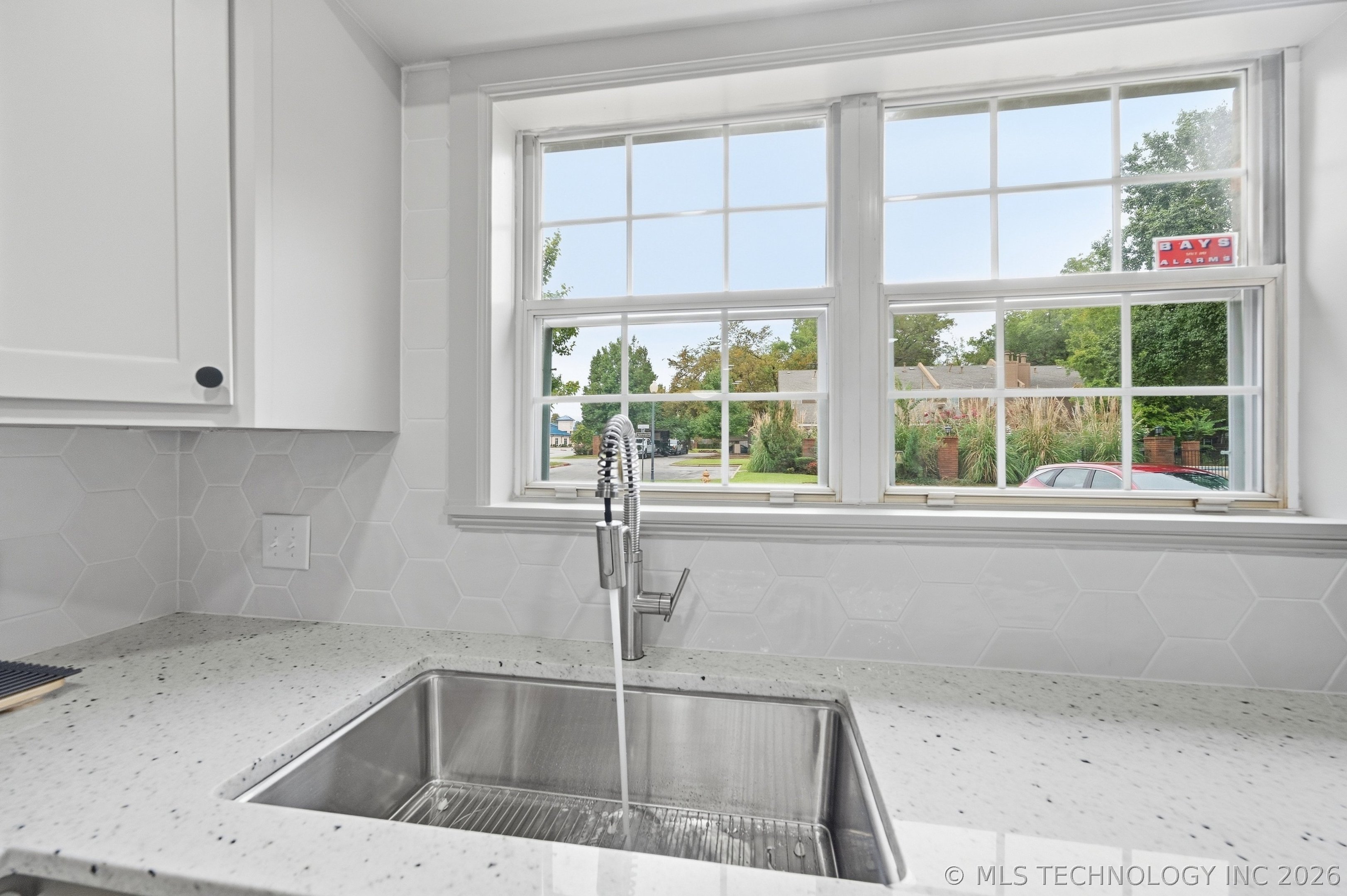 6245 S Yorktown Avenue 1 Property Photo 12