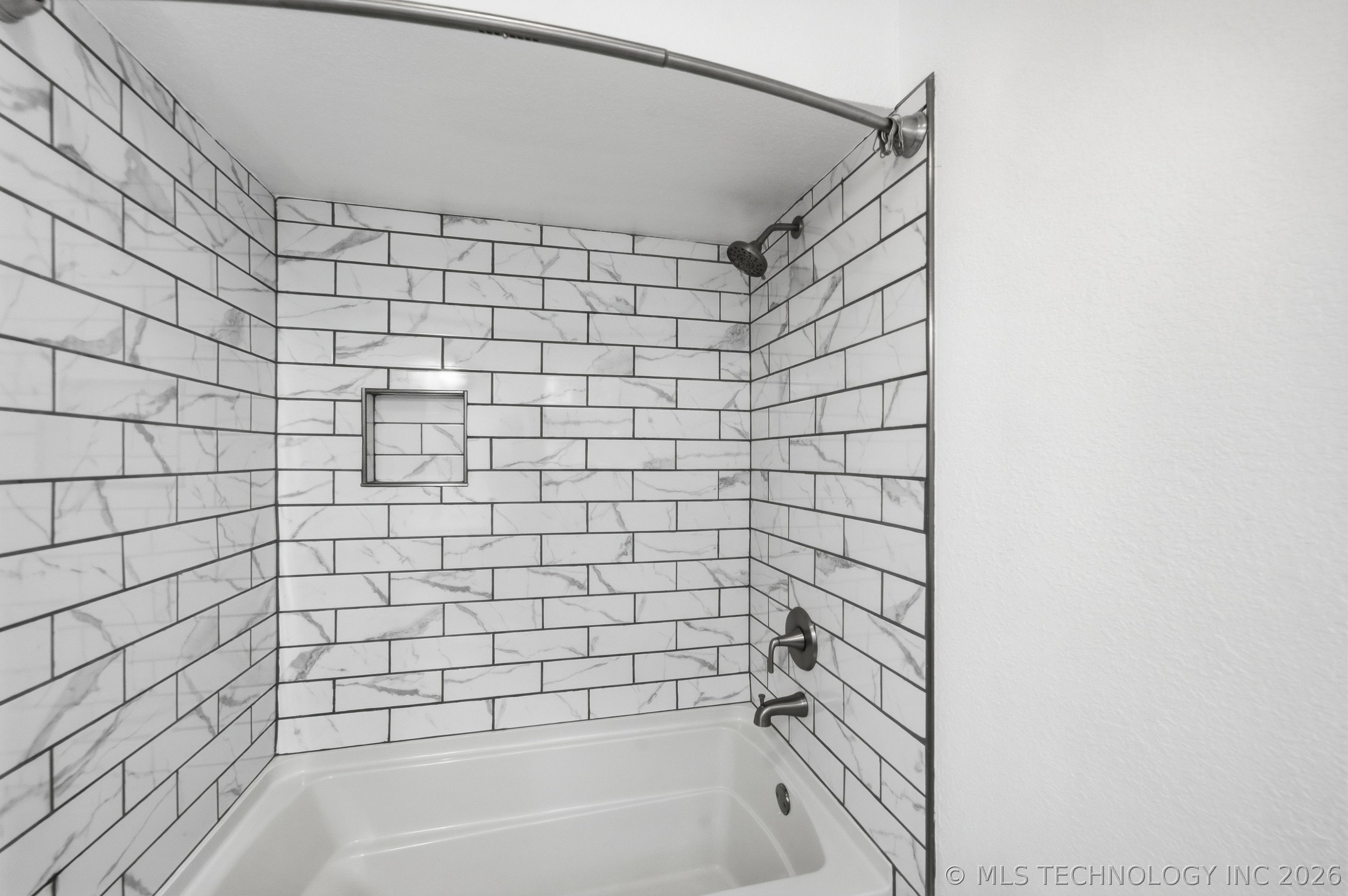 6245 S Yorktown Avenue 1 Property Photo 21