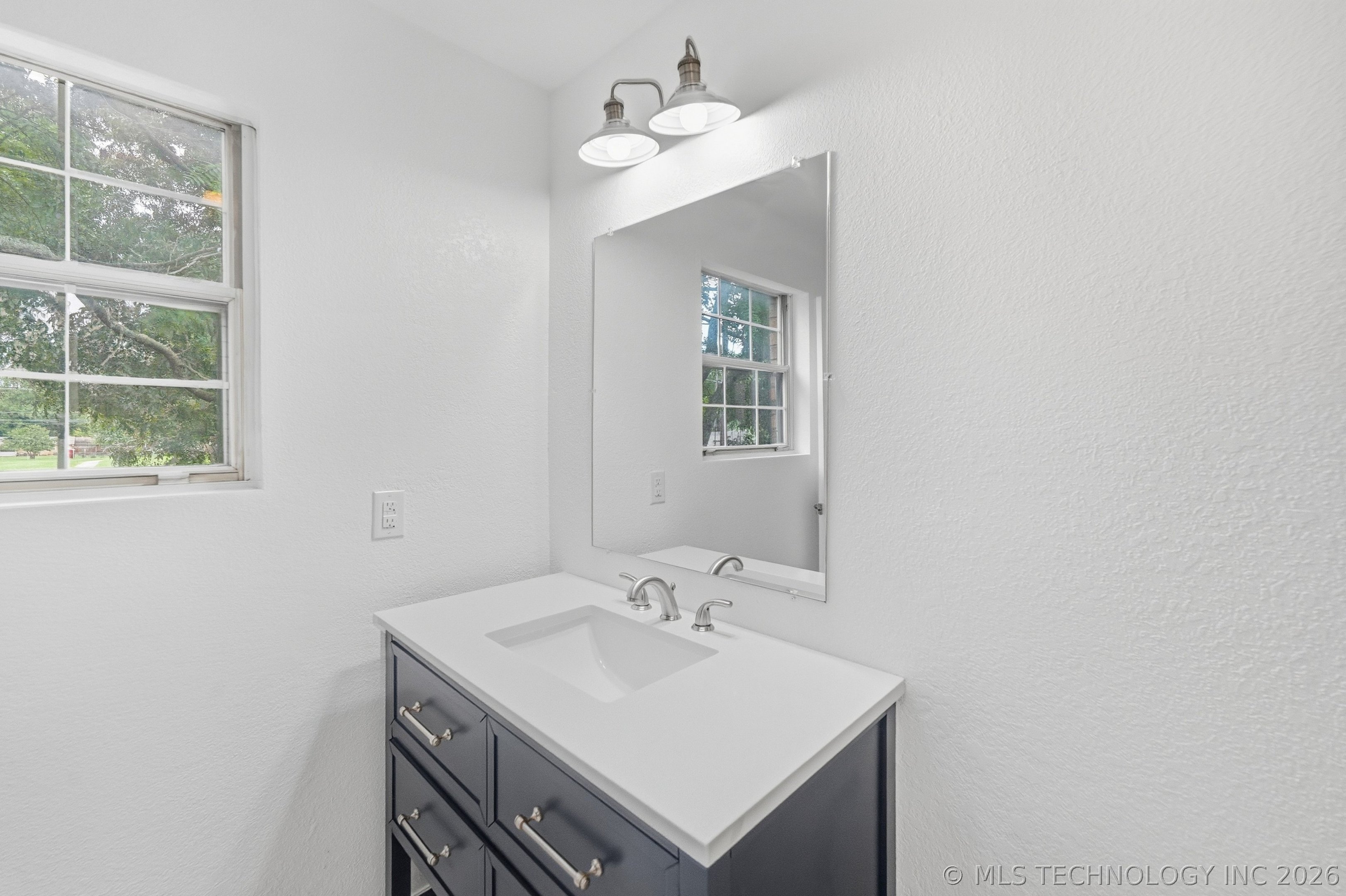 6245 S Yorktown Avenue 1 Property Photo 22