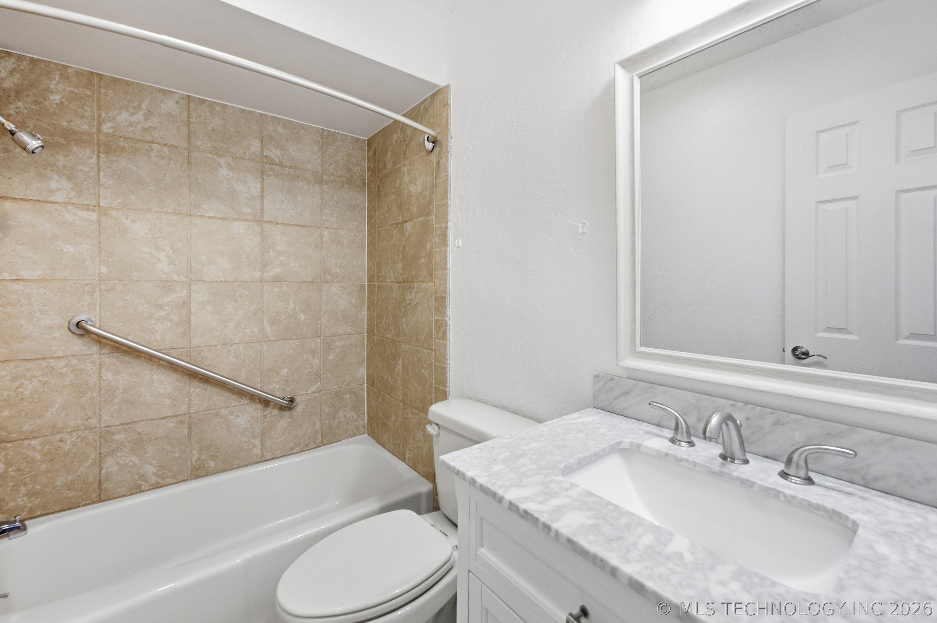 6245 S Yorktown Avenue 1 Property Photo 25
