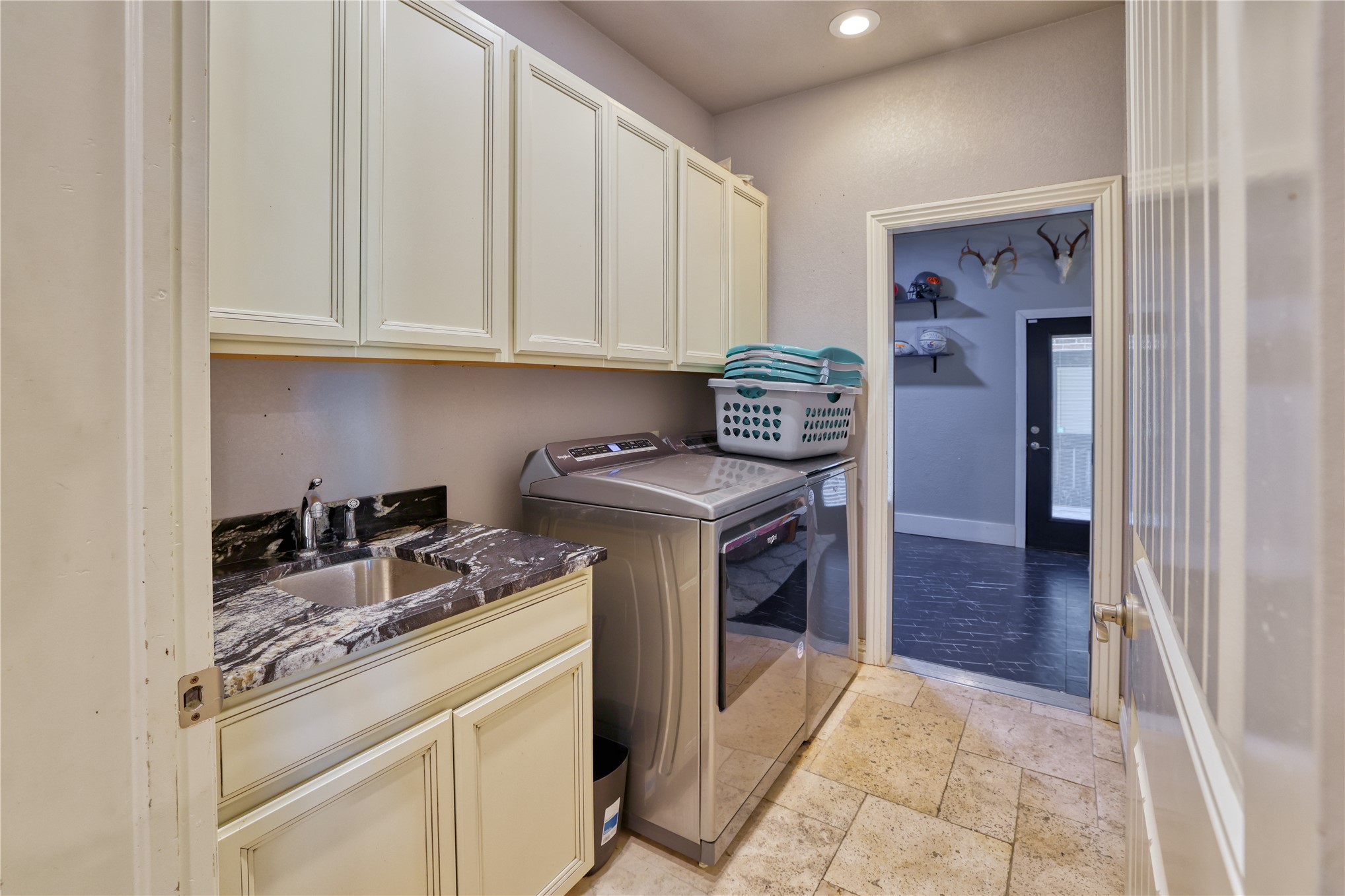905 Summit Ridge Property Photo 34