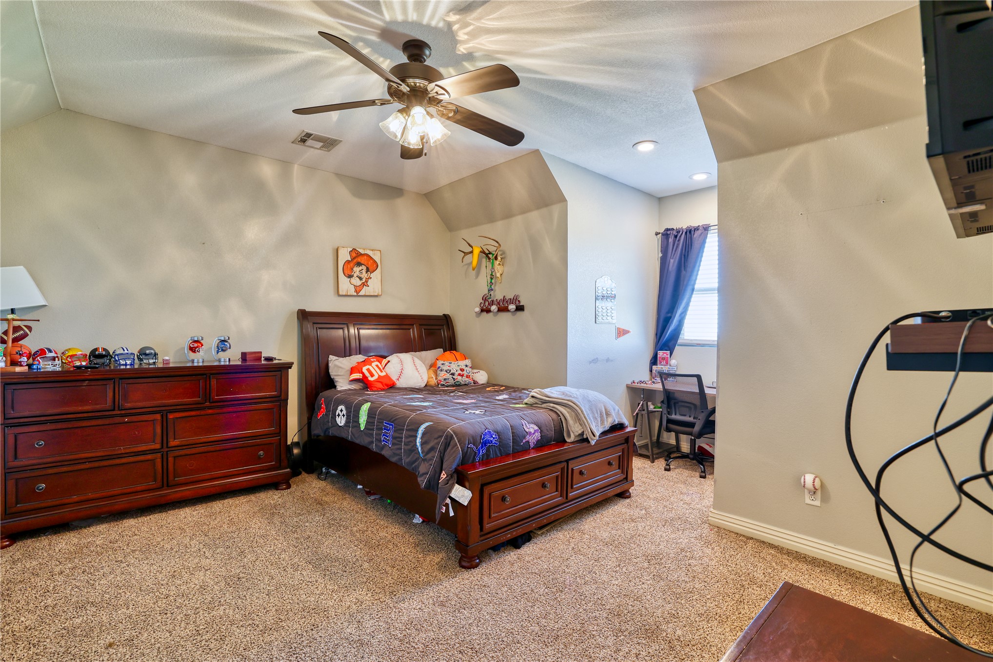 905 Summit Ridge Property Photo 46