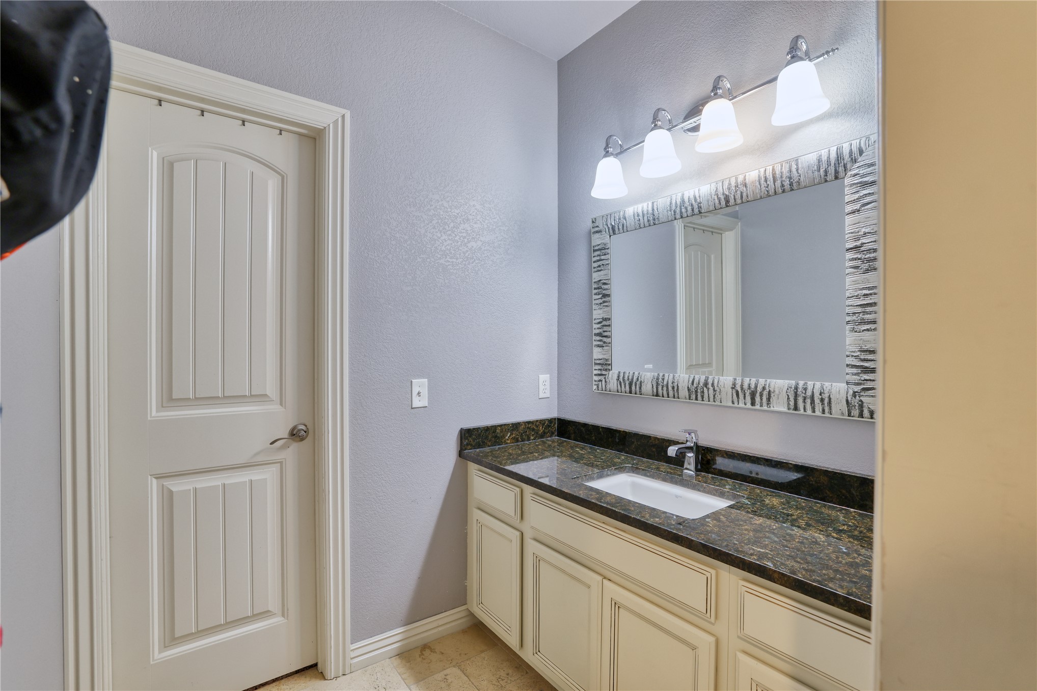 905 Summit Ridge Property Photo 49