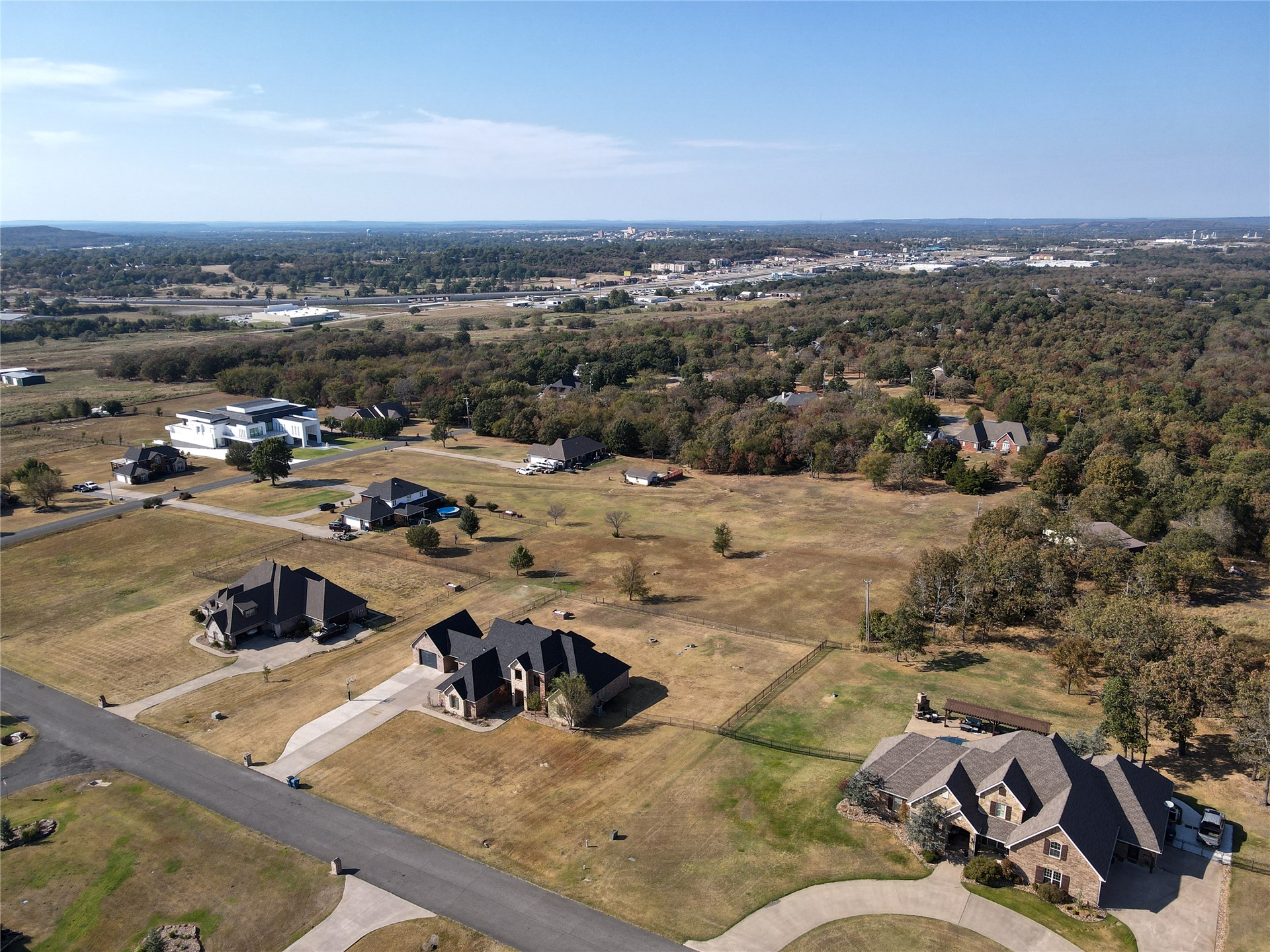 905 Summit Ridge Property Photo 66