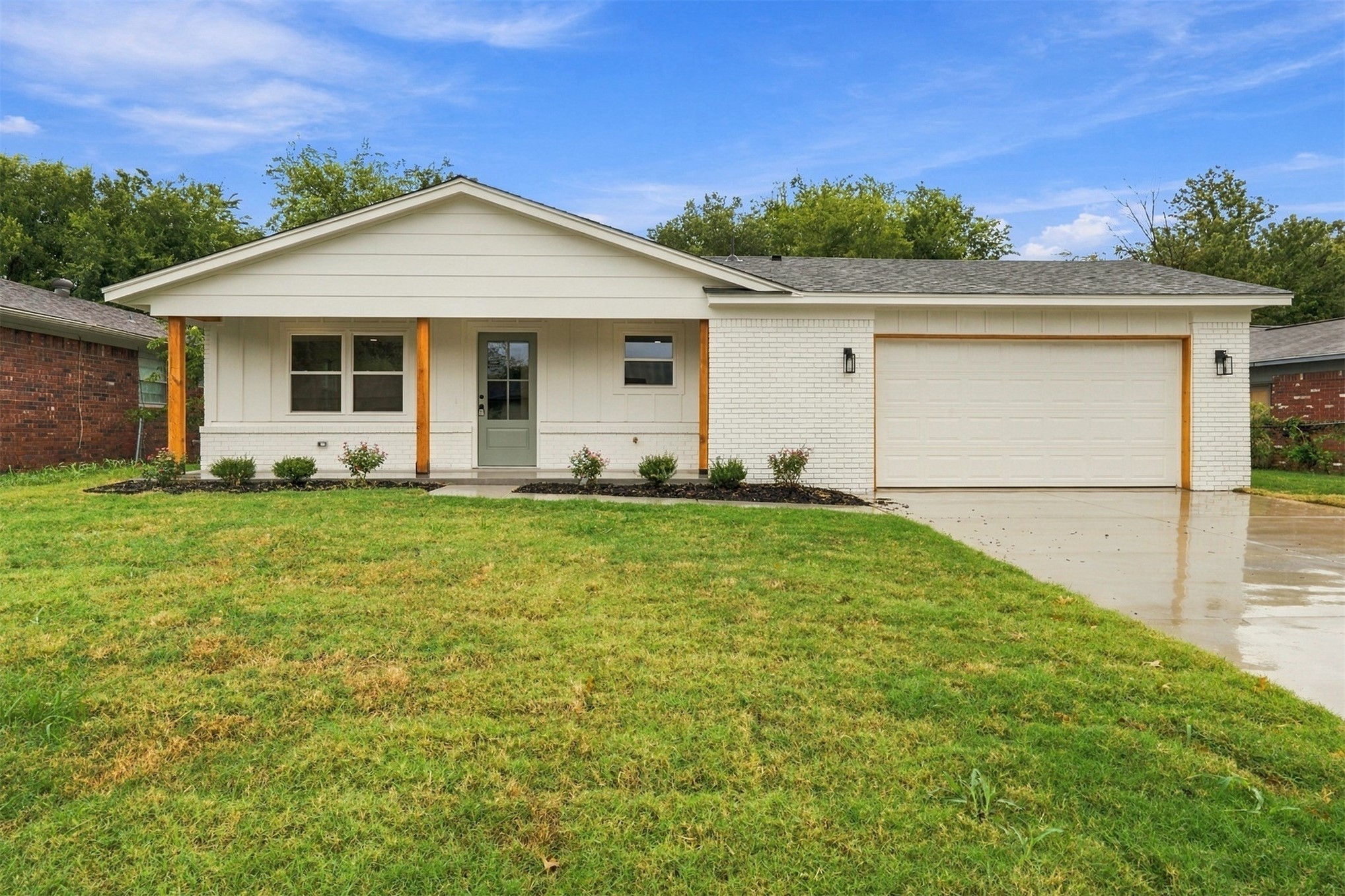 9019 49th Street Property Photo 2