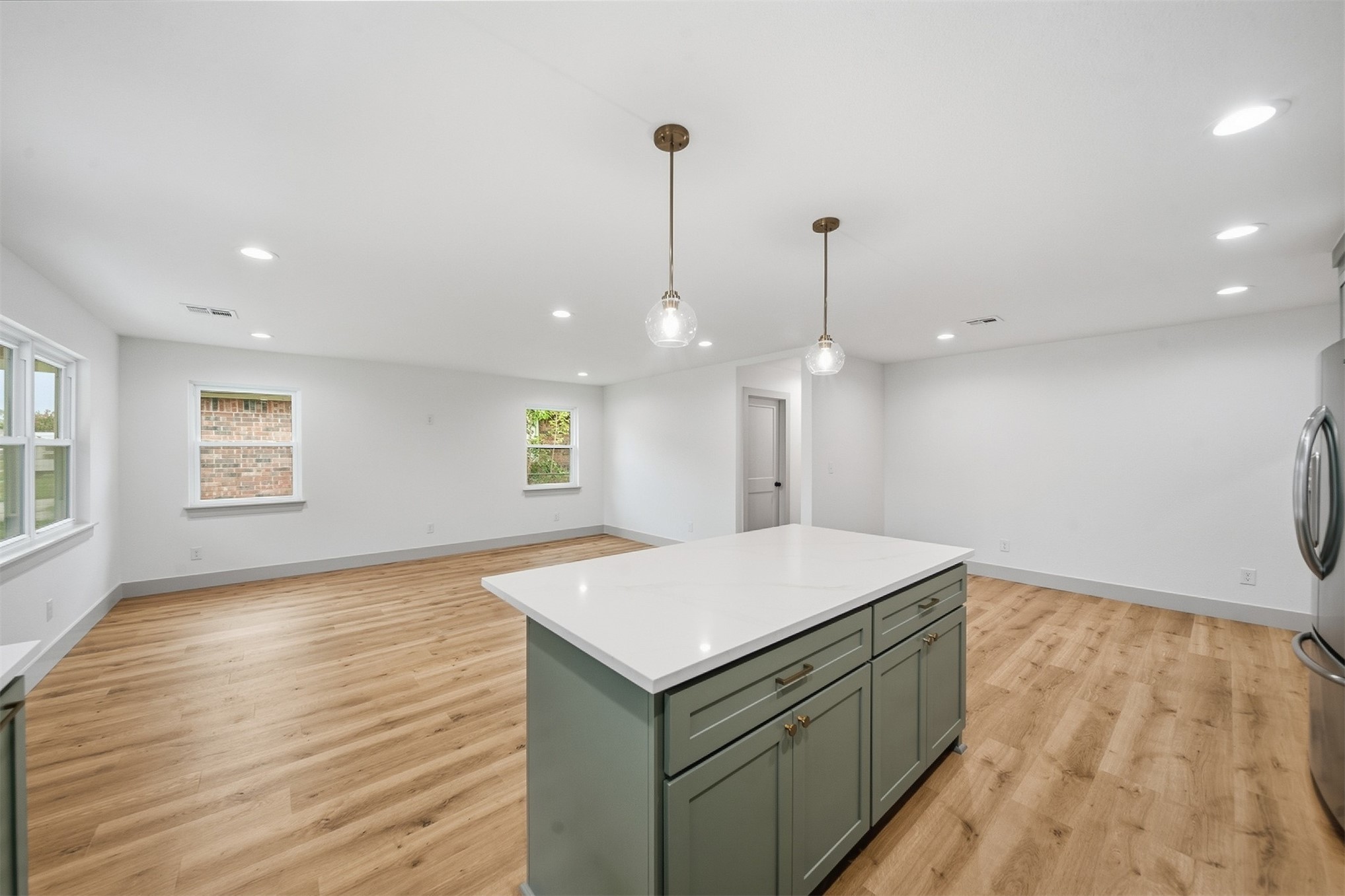 9019 49th Street Property Photo 14