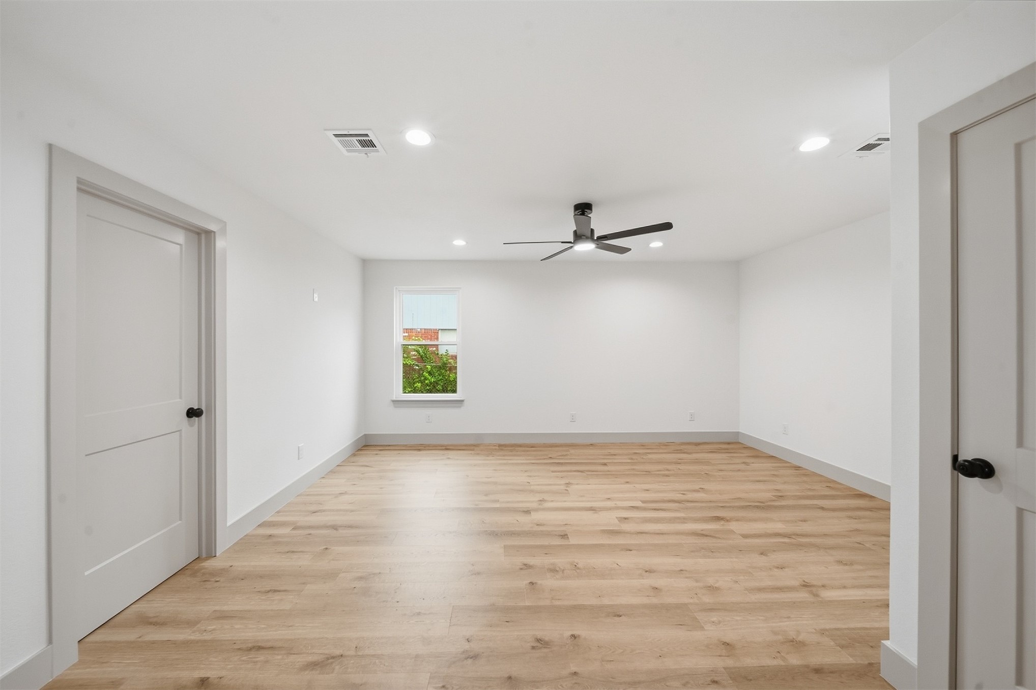 9019 49th Street Property Photo 20