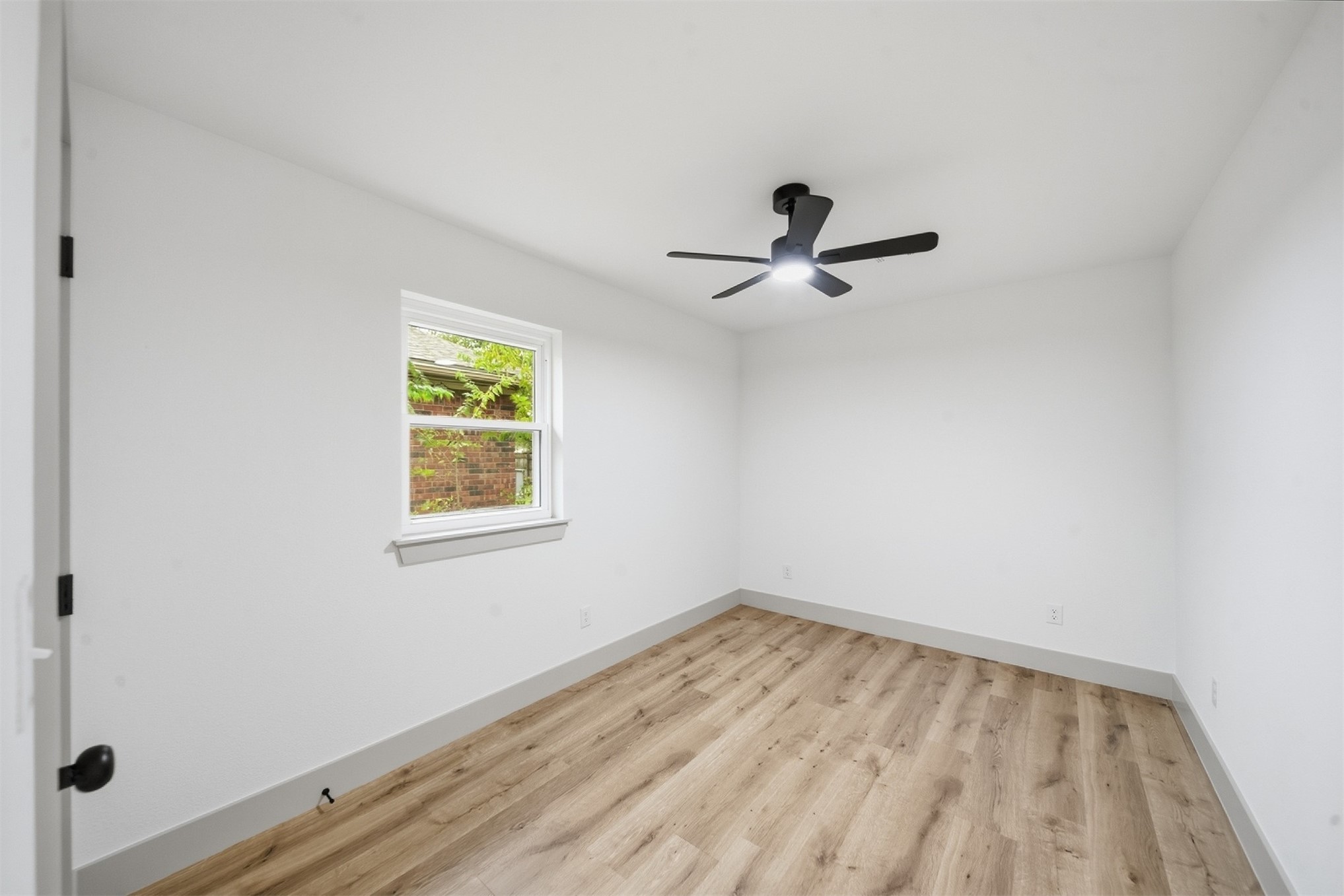 9019 49th Street Property Photo 28