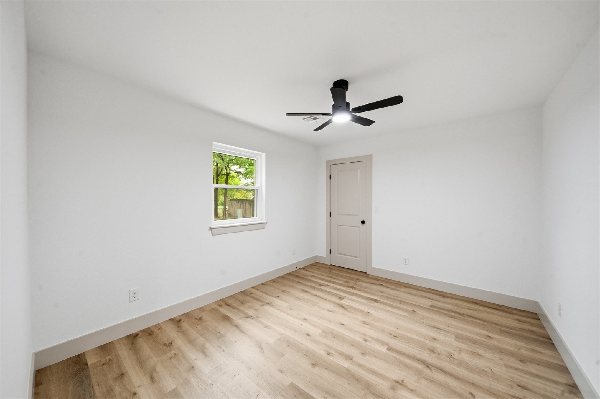 9019 49th Street Property Photo 30