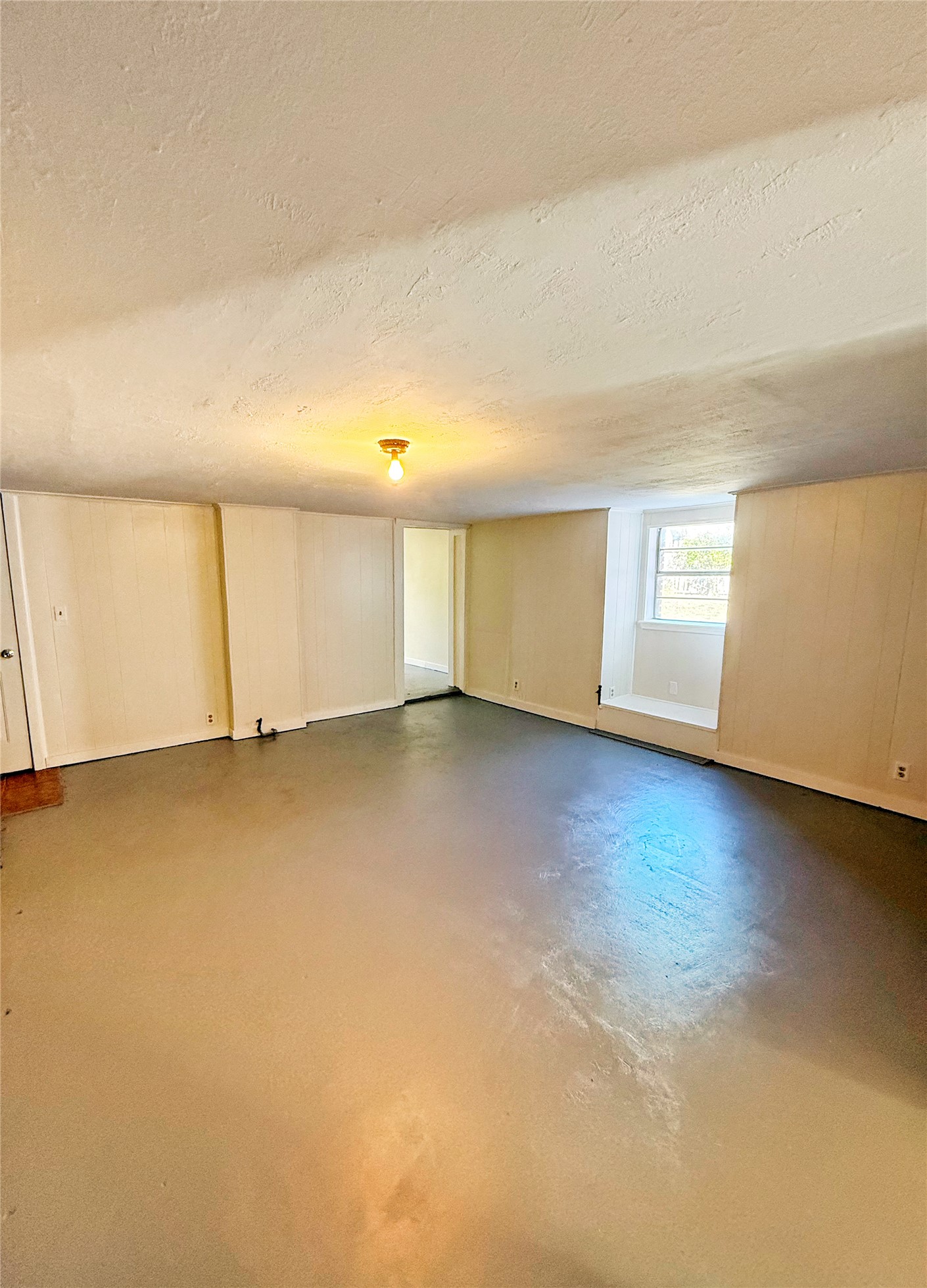 408 S Oliphant Property Photo 12