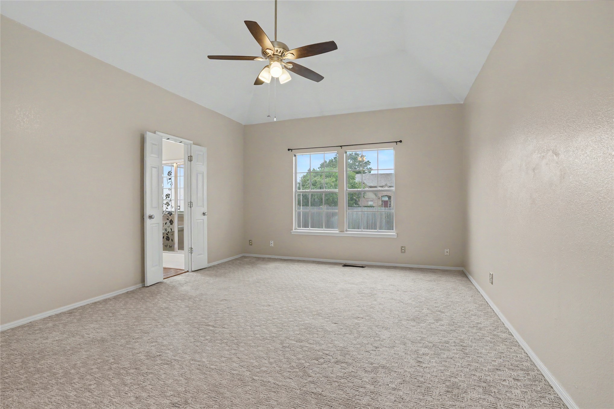 5412 S Narcissus Avenue Property Photo 14