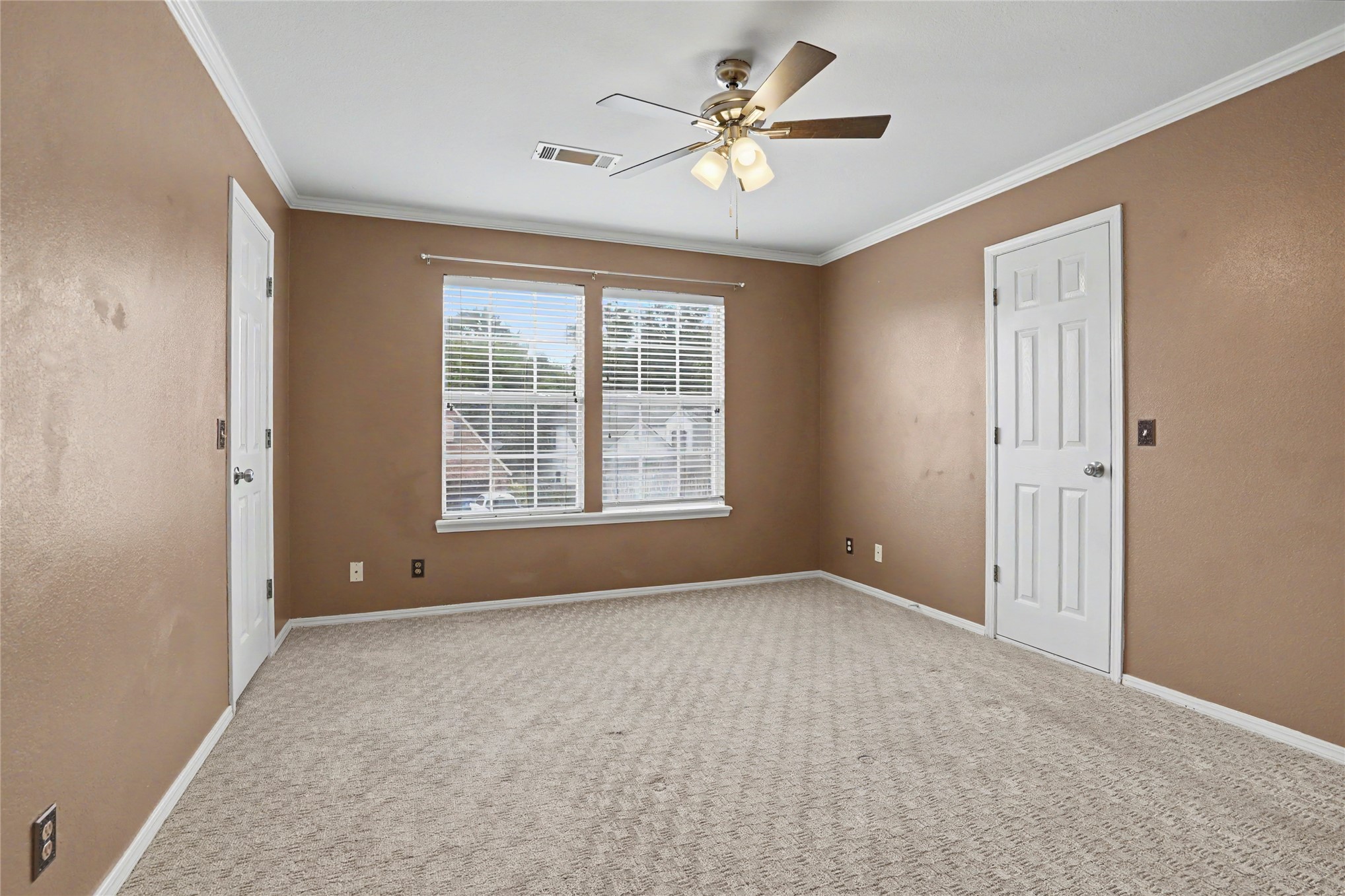 5412 S Narcissus Avenue Property Photo 24
