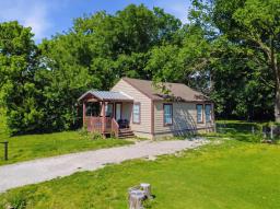 236 N Theodore Avenue Property Photo 1