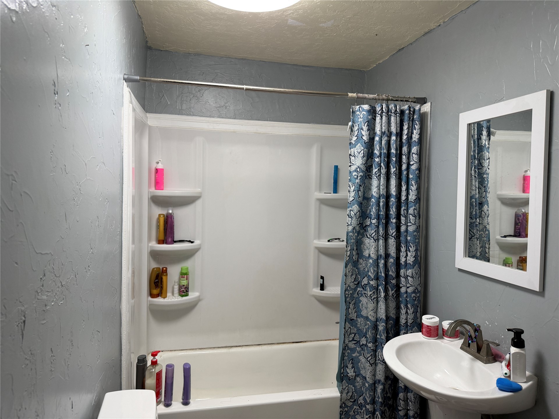 236 N Theodore Avenue Property Photo 6