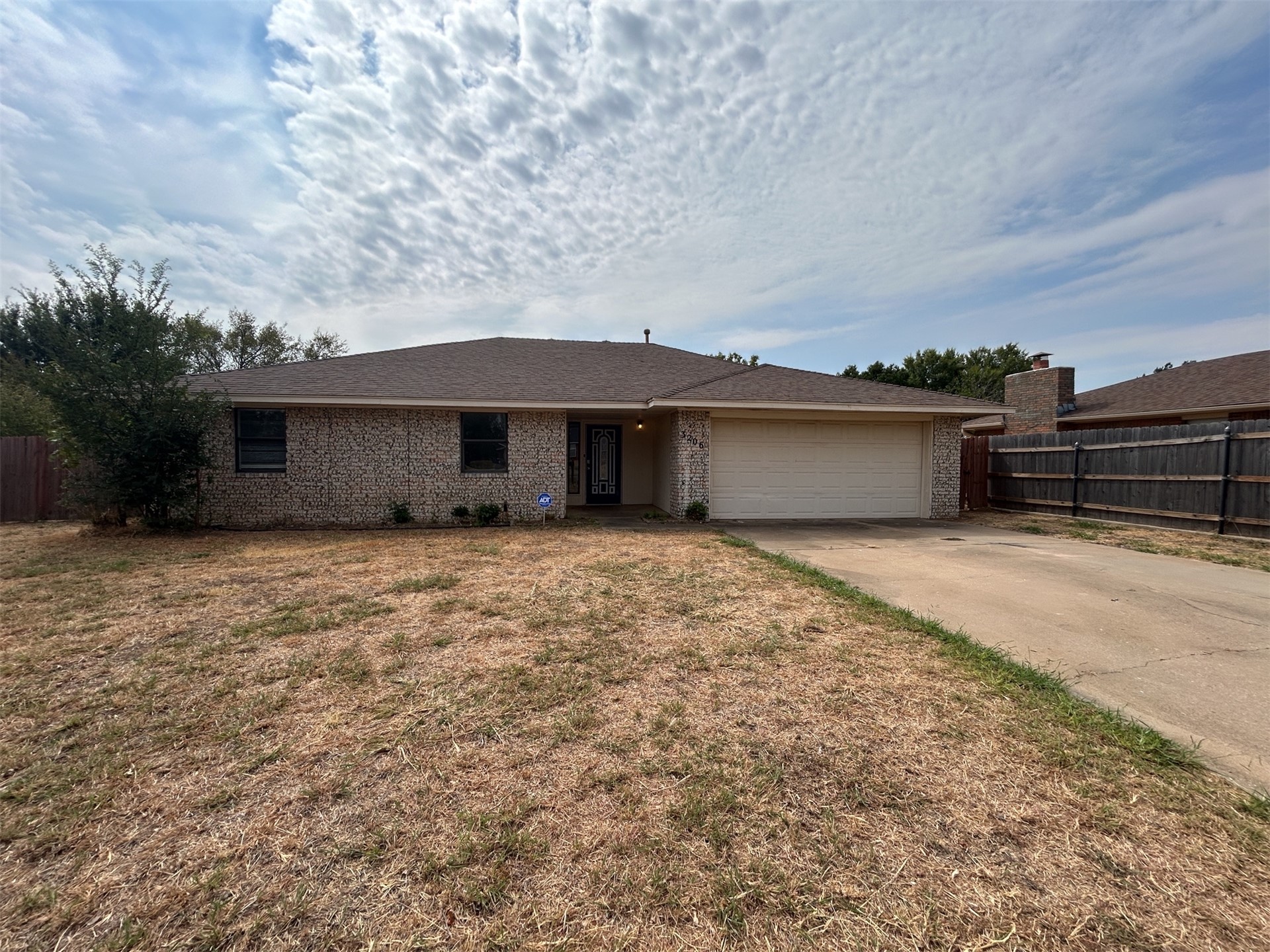 3206 Lansbrook Court Property Photo 1