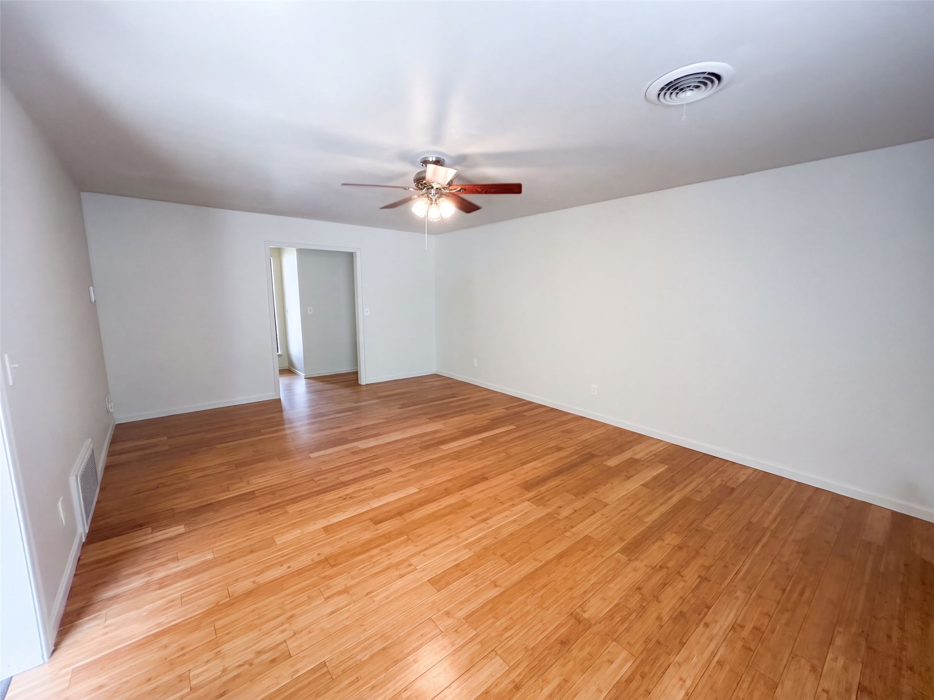 3206 Lansbrook Court Property Photo 3
