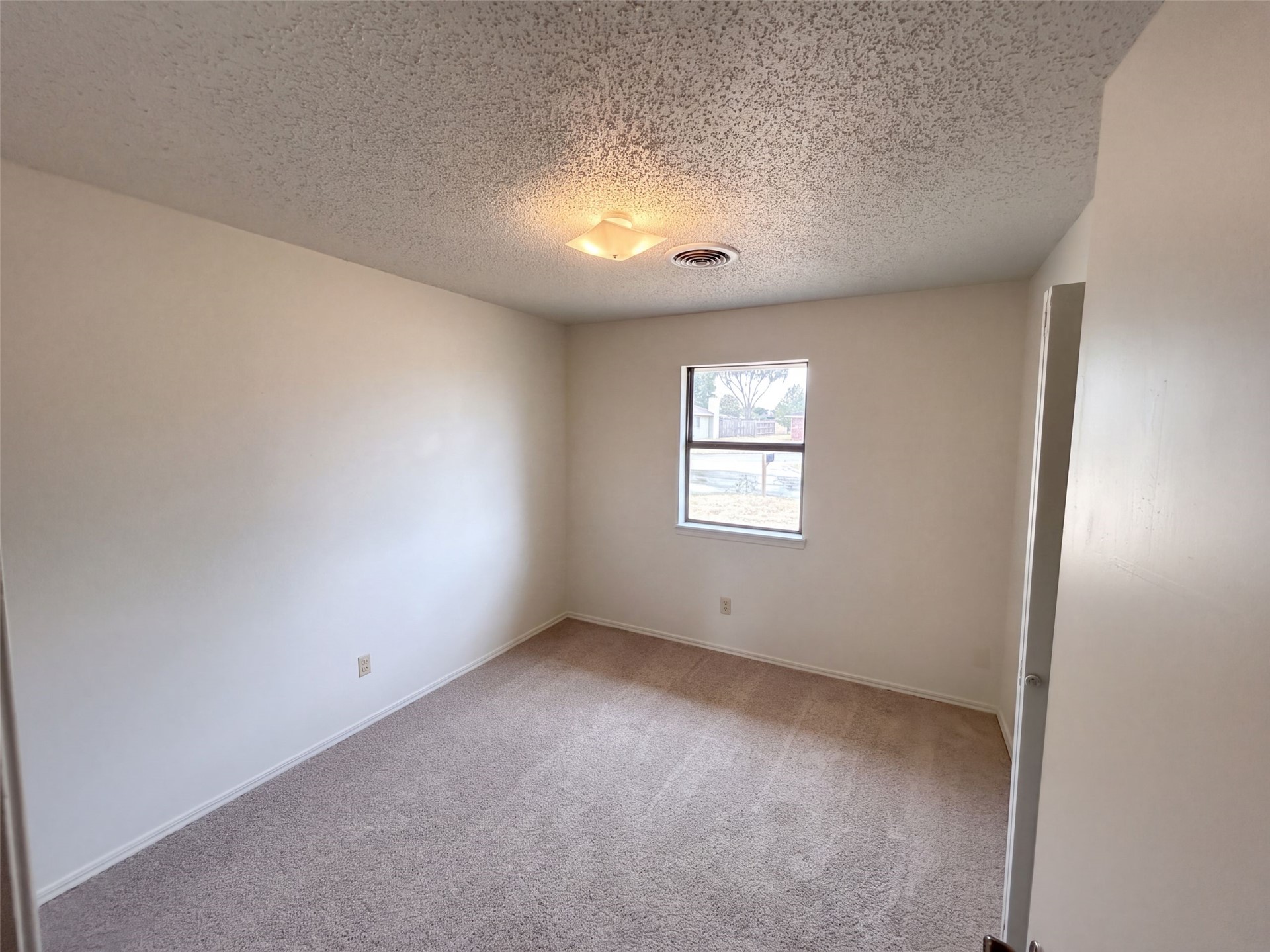3206 Lansbrook Court Property Photo 12