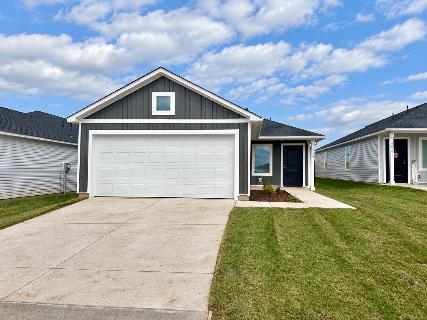 18500 W Bighorn Drive Property Photo 1