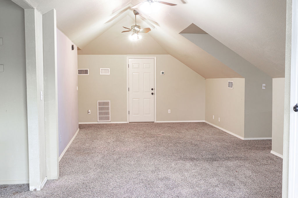 3817 S Narcissus Avenue Property Photo 33