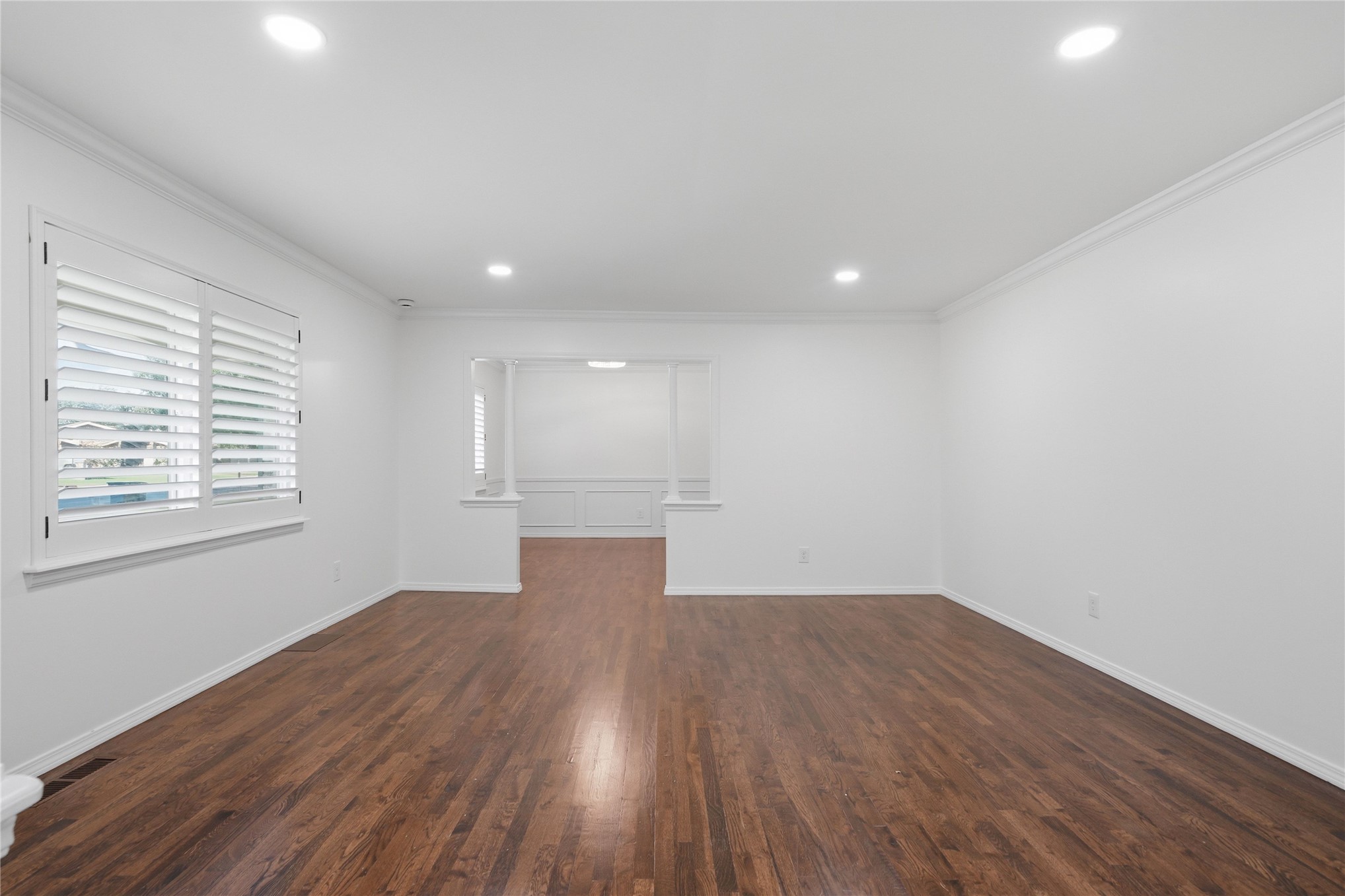 3637 E 48th Place Property Photo 8