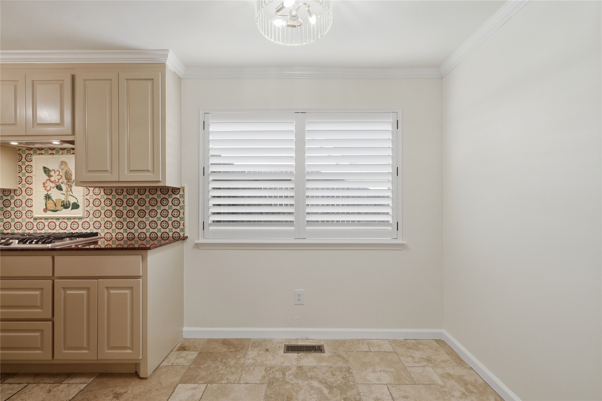 3637 E 48th Place Property Photo 19